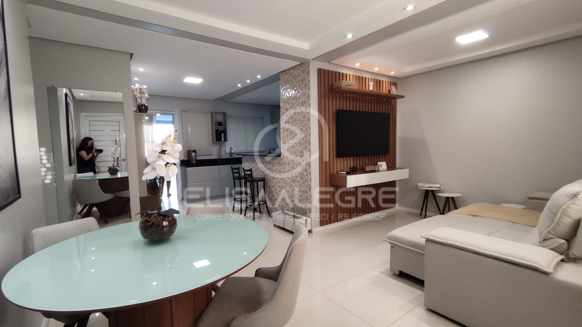 Casa à venda com 2 quartos, 105m² - Foto 9