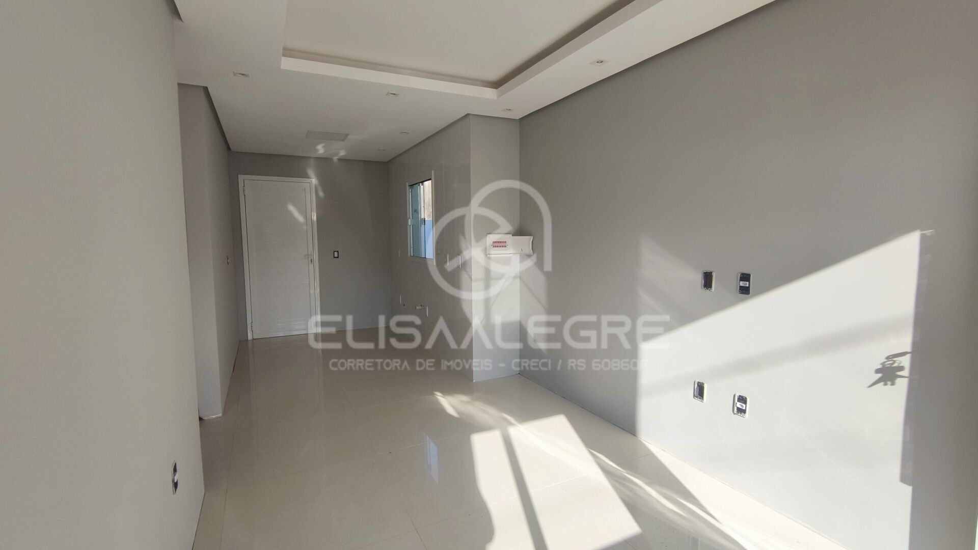 Casa à venda com 2 quartos, 49m² - Foto 2