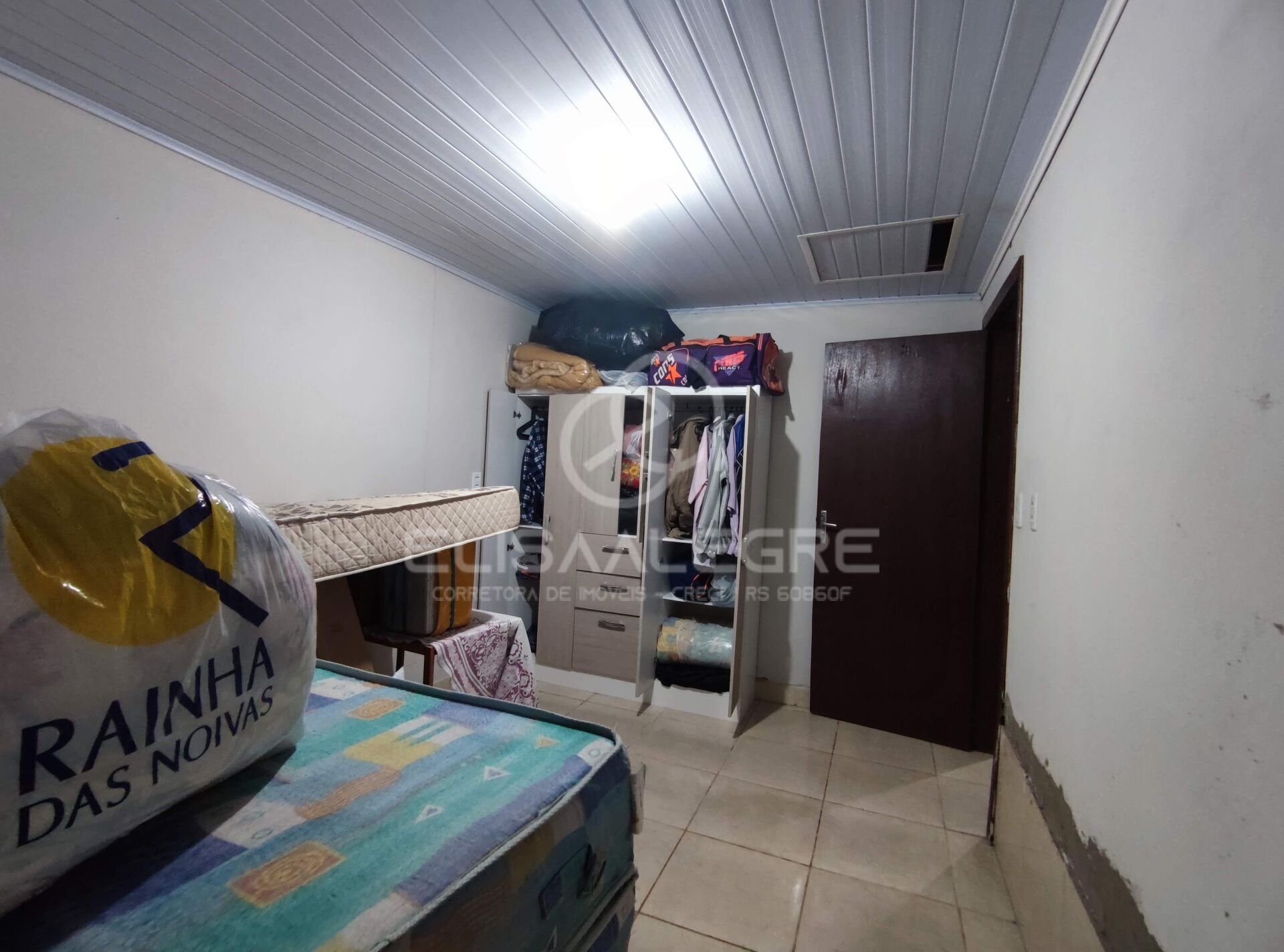 Casa à venda com 3 quartos, 200m² - Foto 17