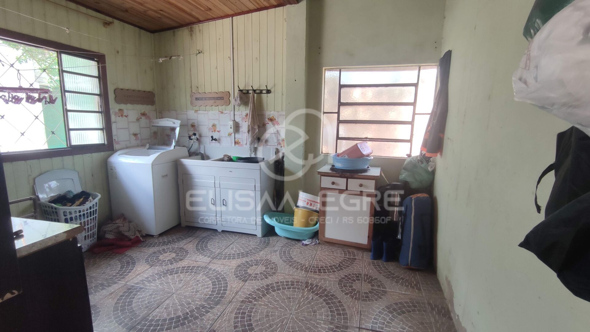 Casa à venda com 2 quartos, 100m² - Foto 17