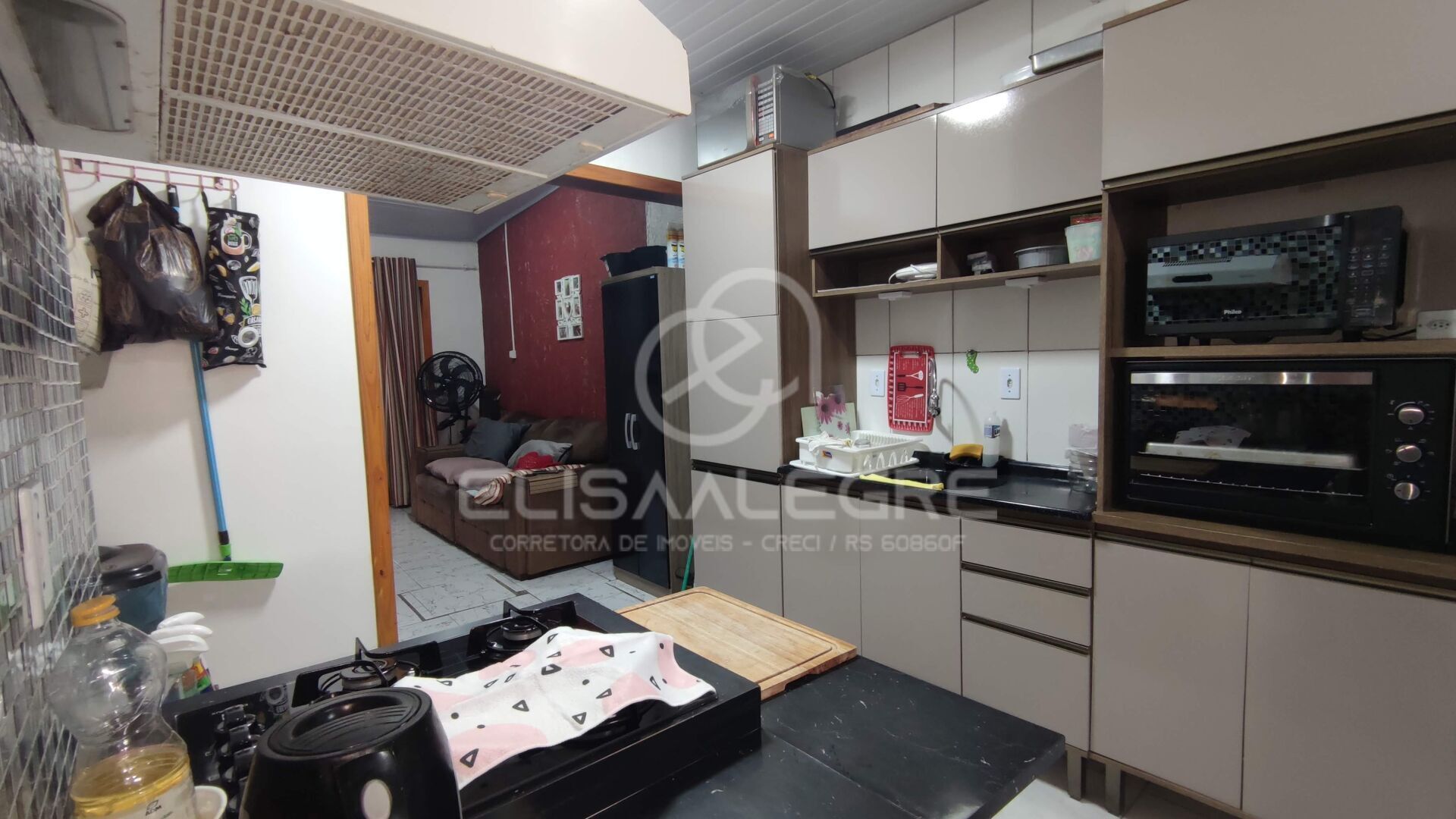 Casa à venda com 2 quartos, 60m² - Foto 11