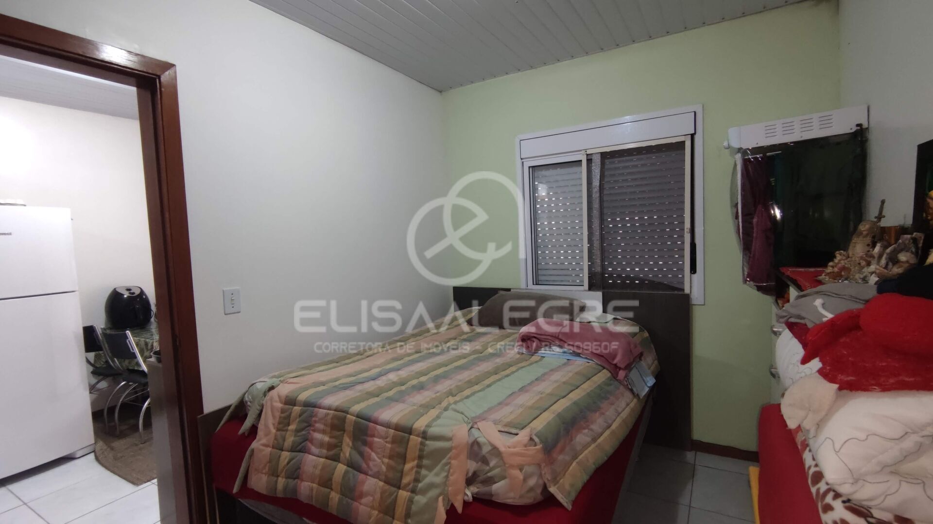 Casa à venda com 2 quartos, 60m² - Foto 5