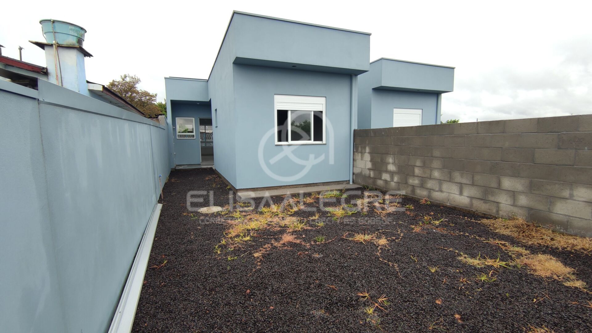 Casa à venda com 2 quartos, 55m² - Foto 10