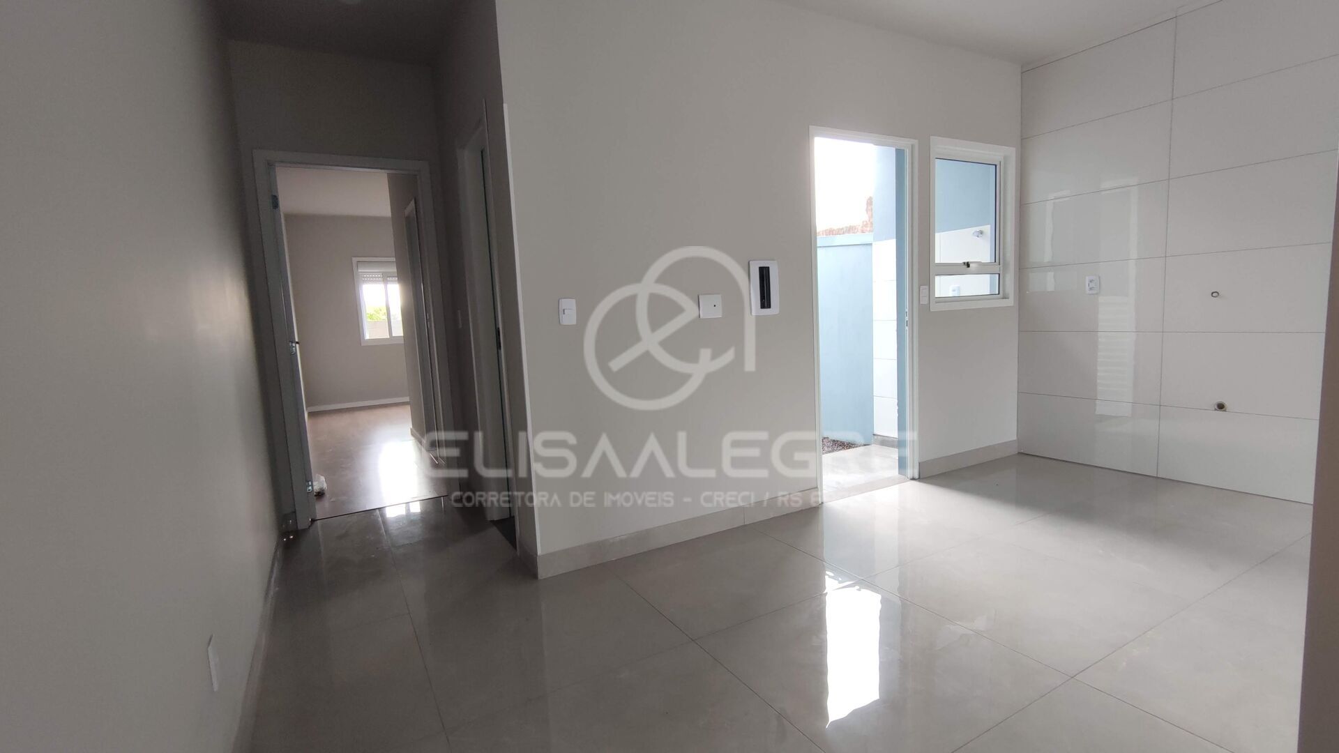 Casa à venda com 2 quartos, 55m² - Foto 16