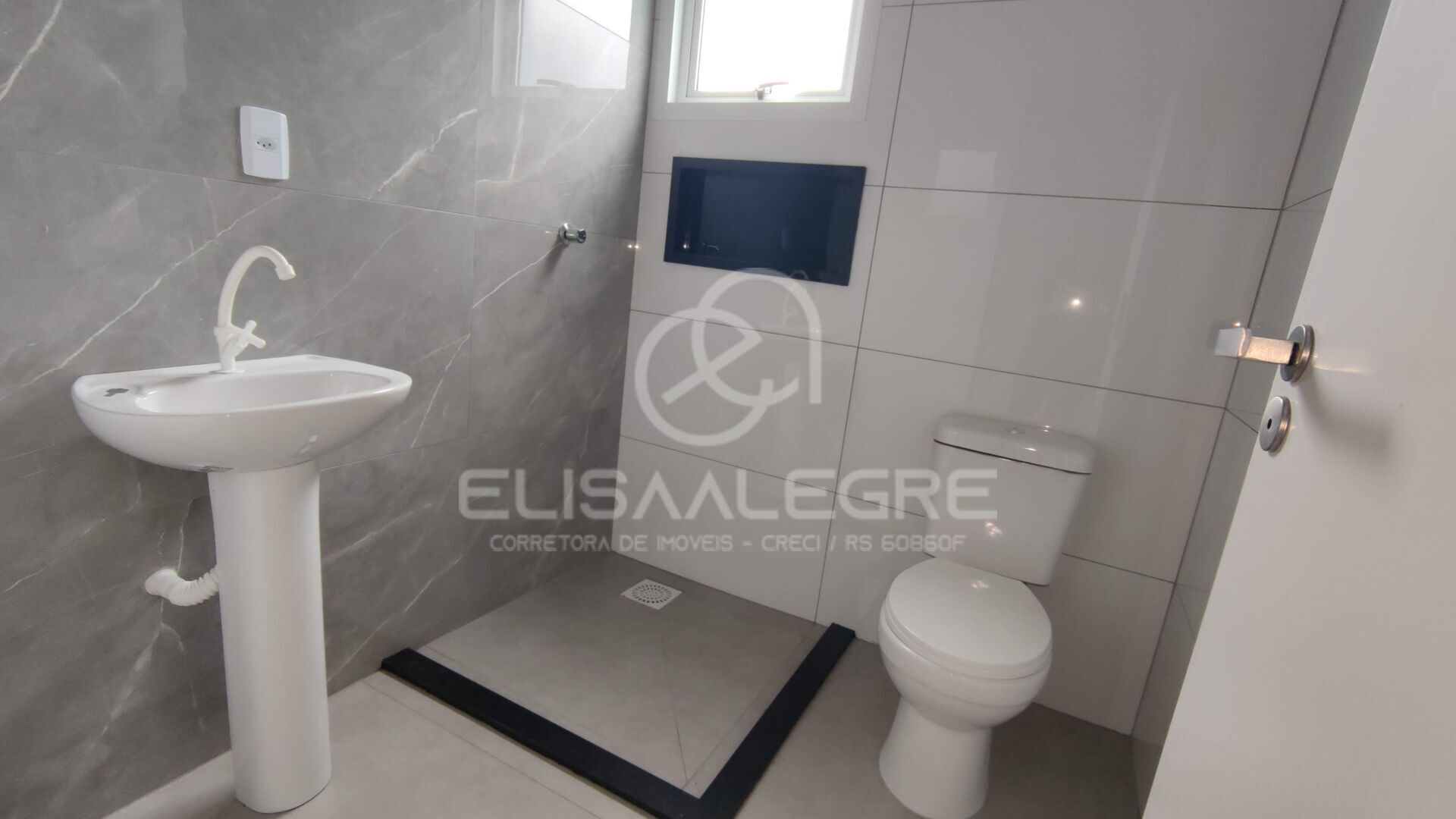 Casa à venda com 2 quartos, 55m² - Foto 20