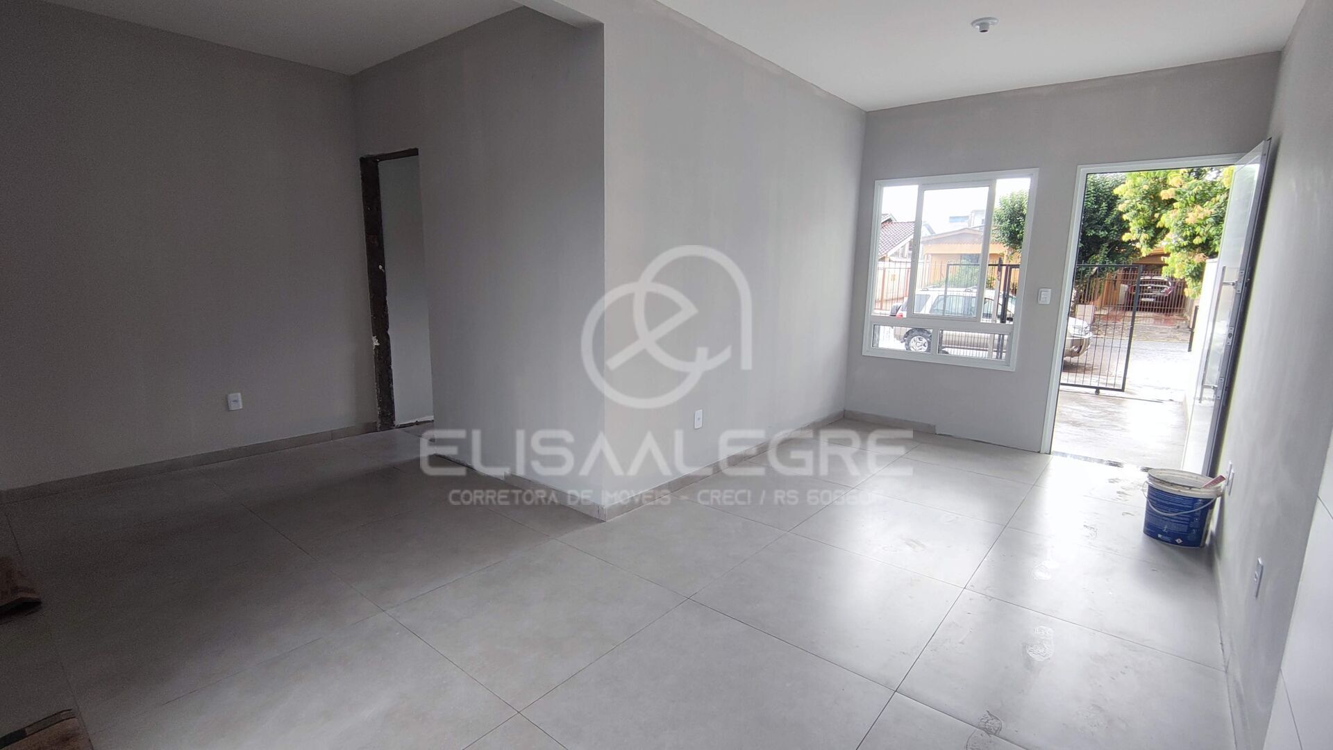 Casa à venda com 2 quartos, 55m² - Foto 4