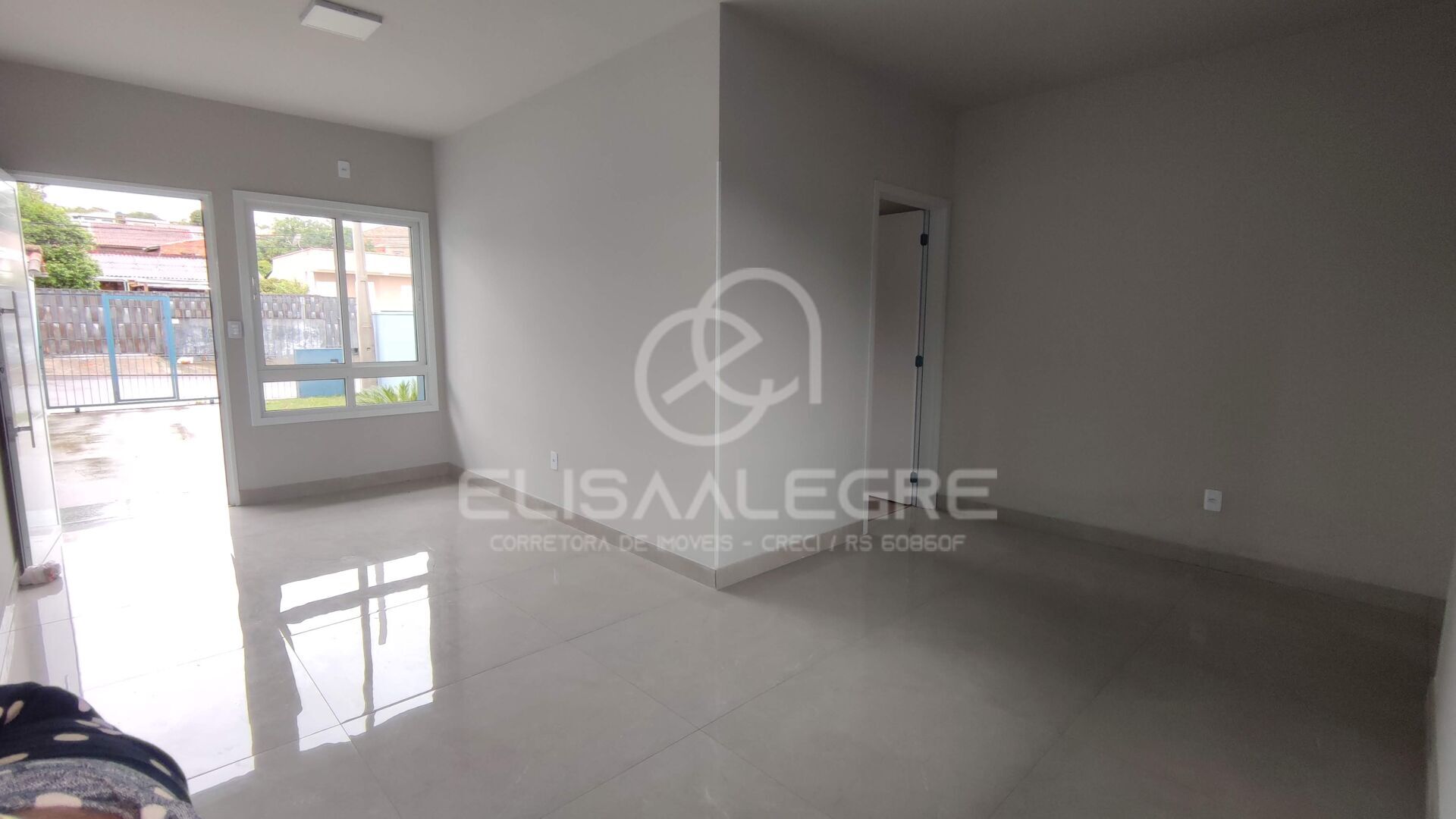 Casa à venda com 2 quartos, 55m² - Foto 6
