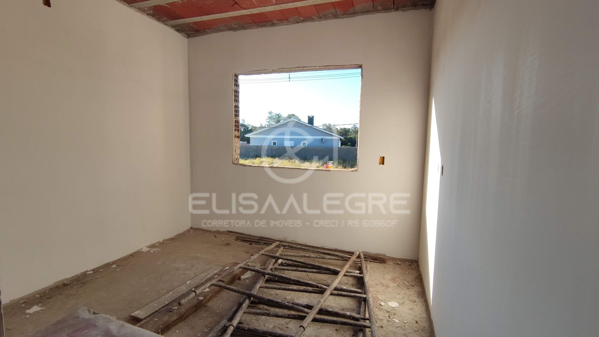 Casa à venda com 2 quartos, 67m² - Foto 4