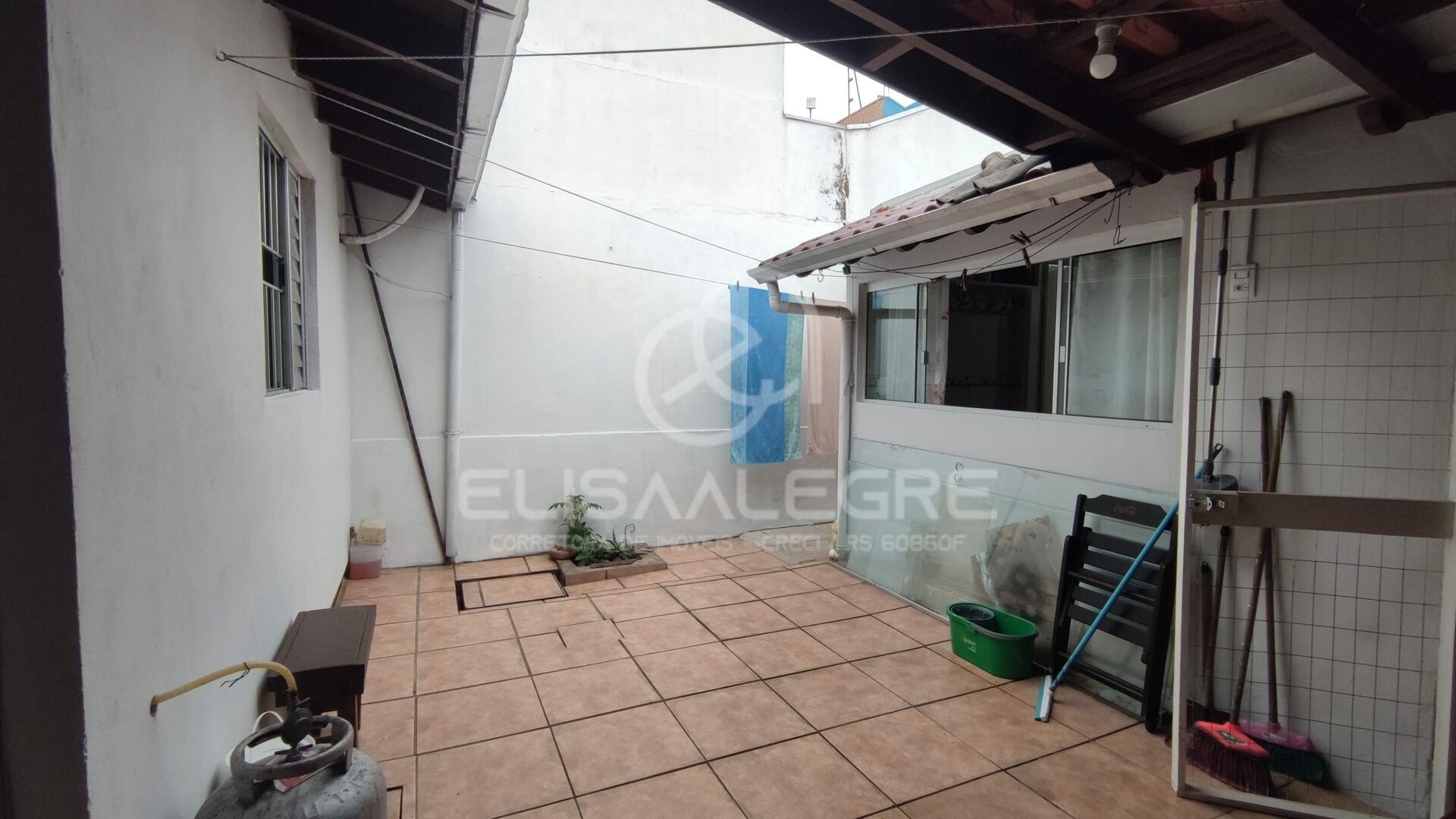 Casa à venda com 2 quartos, 80m² - Foto 27