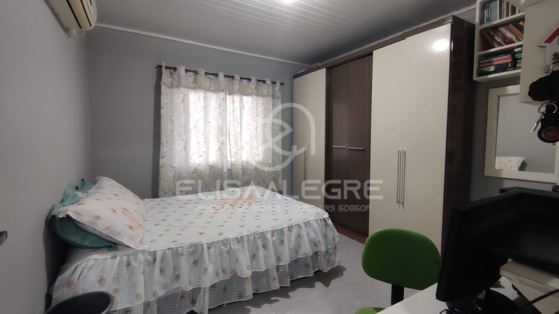 Casa à venda com 2 quartos, 80m² - Foto 4