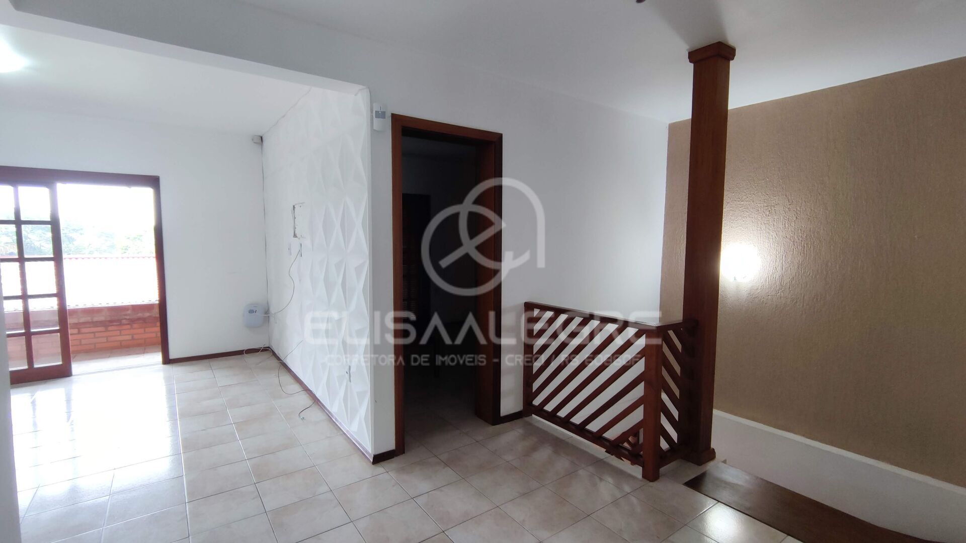 Sobrado à venda com 2 quartos, 168m² - Foto 3