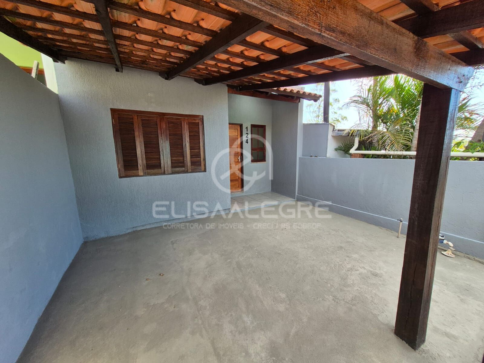 Casa à venda com 2 quartos, 80m² - Foto 2