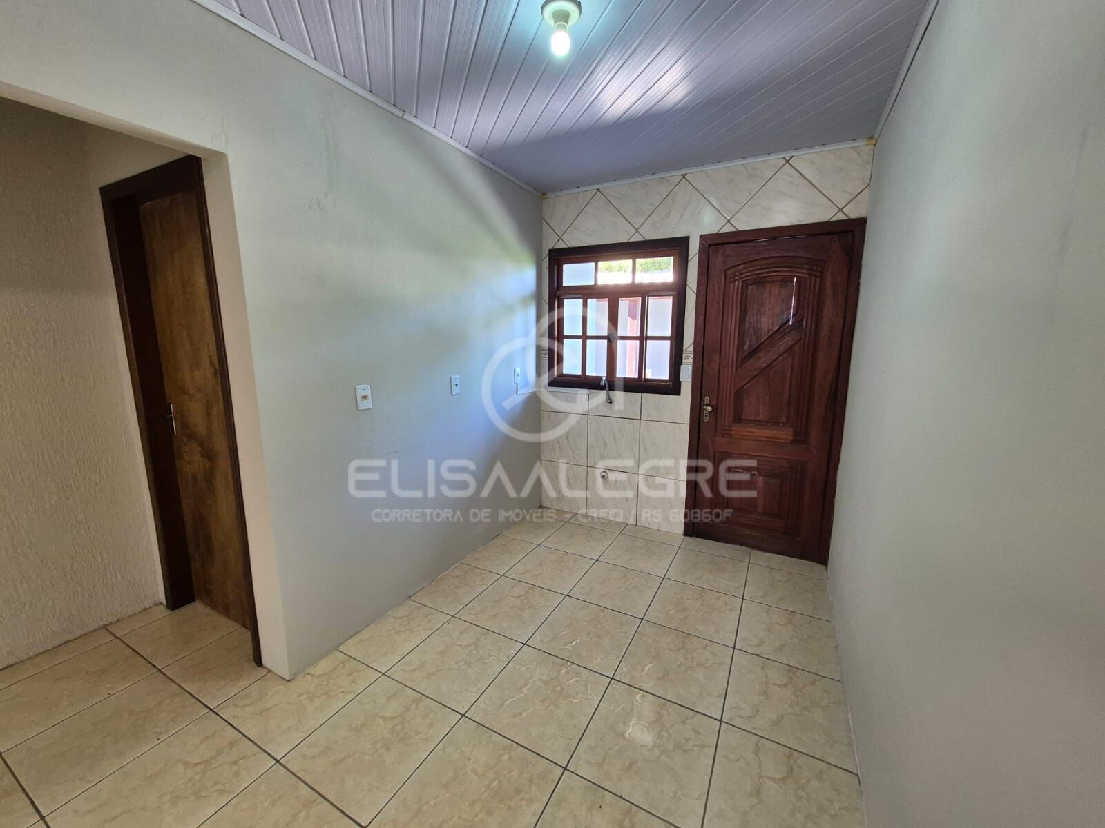 Casa à venda com 2 quartos, 80m² - Foto 9