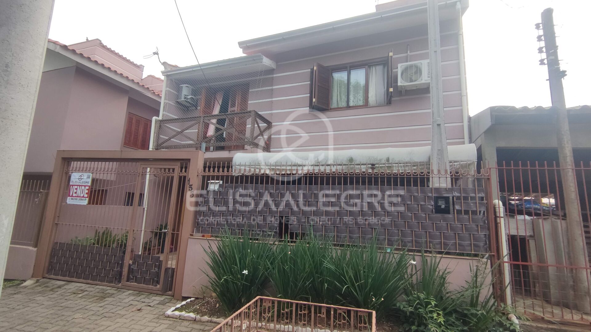 Sobrado à venda com 3 quartos, 129m² - Foto 1