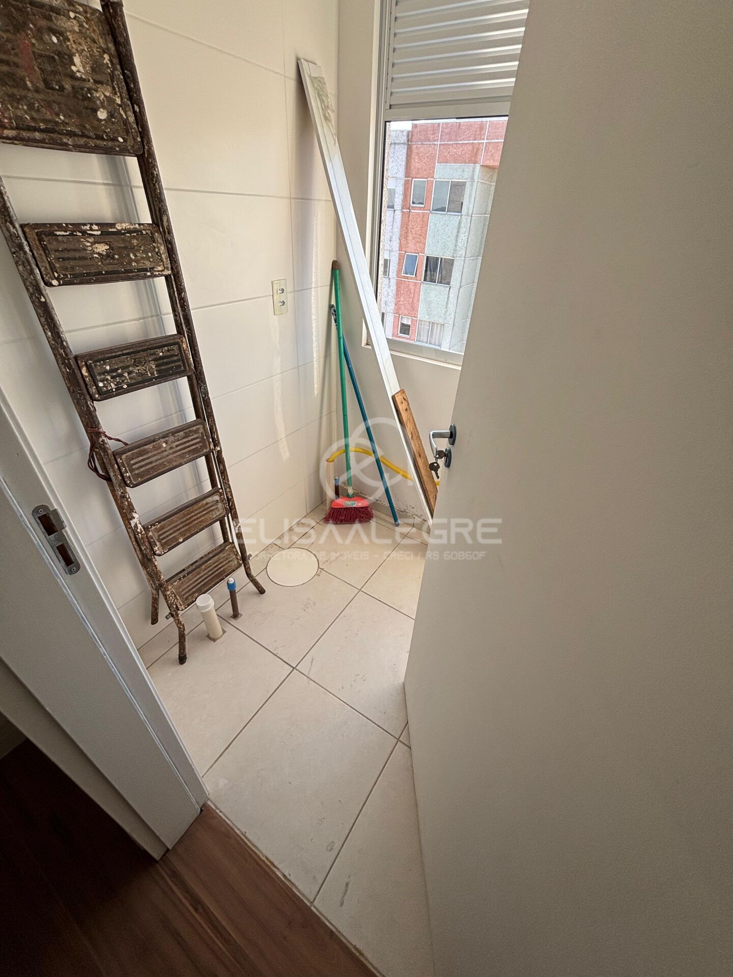 Apartamento à venda com 2 quartos, 46m² - Foto 12
