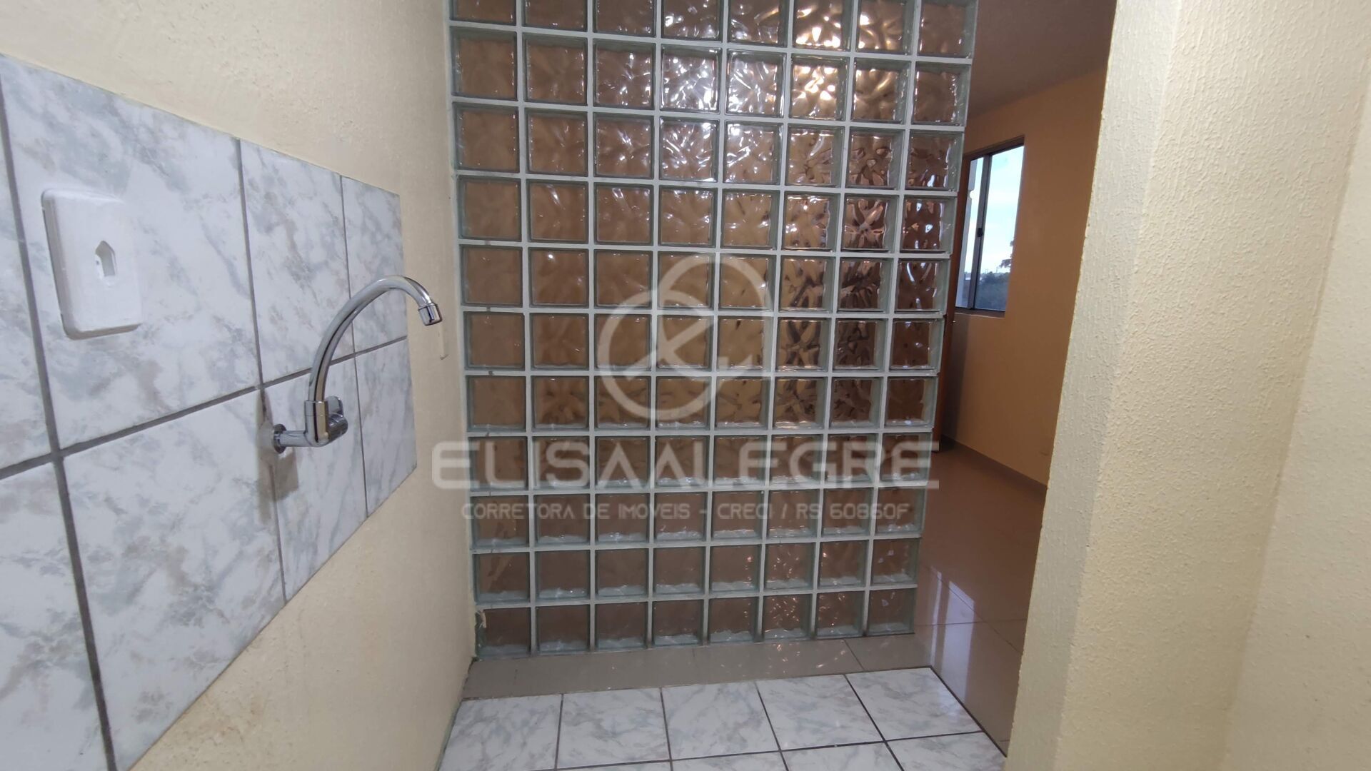 Apartamento à venda com 2 quartos, 40m² - Foto 7