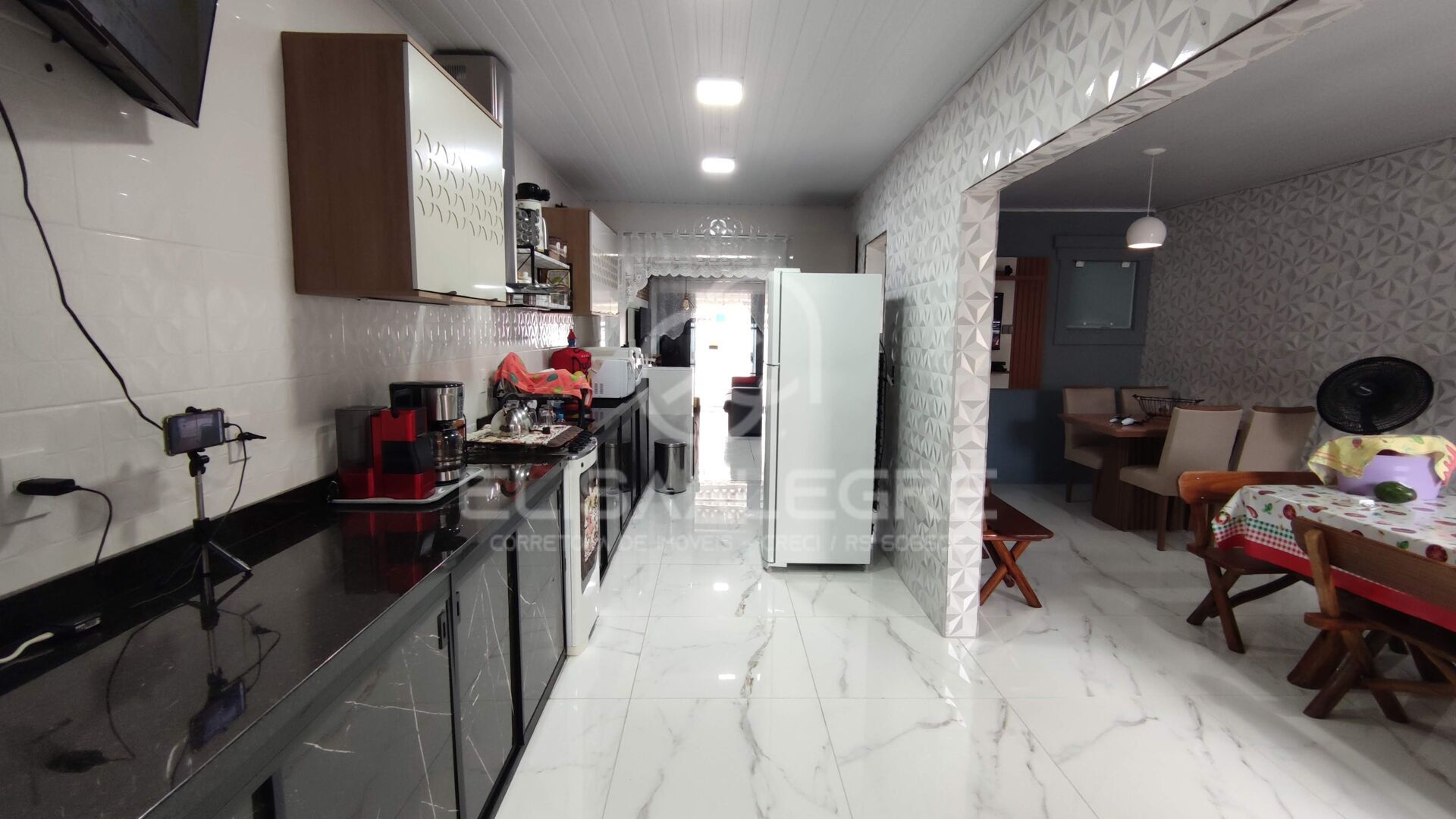 Casa à venda com 2 quartos, 100m² - Foto 12