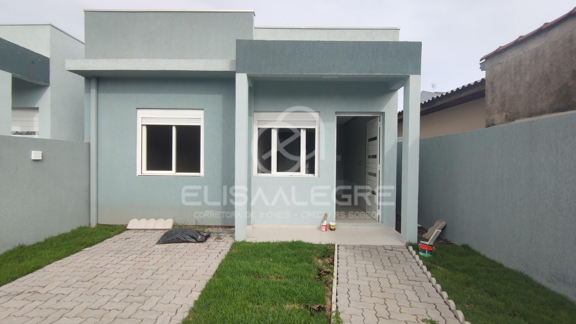 Casa à venda com 2 quartos, 49m² - Foto 2