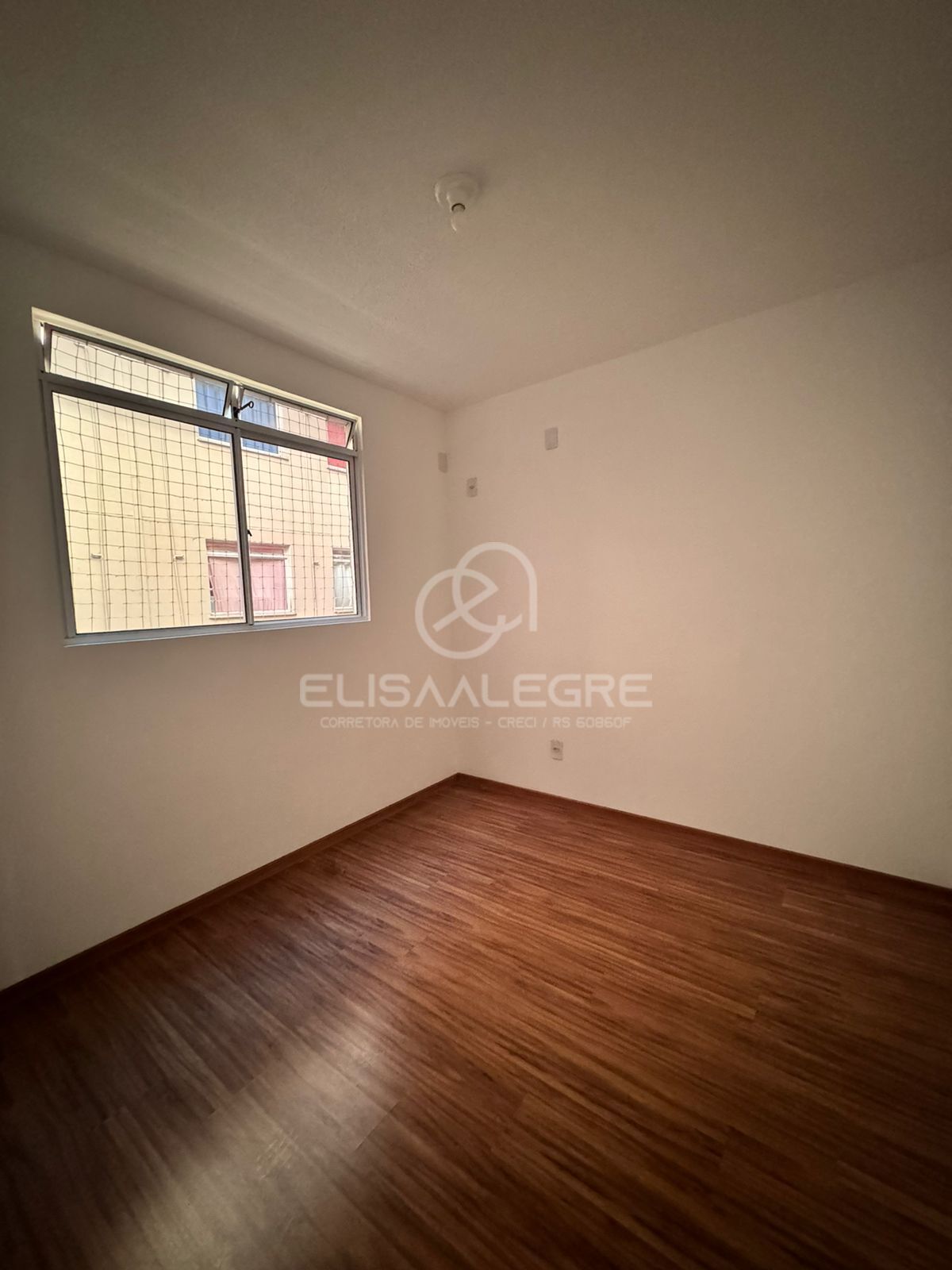 Apartamento à venda com 2 quartos, 60m² - Foto 4