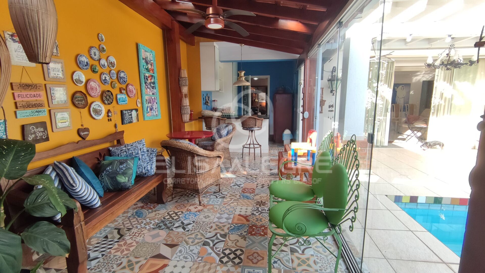 Casa à venda com 2 quartos, 250m² - Foto 7