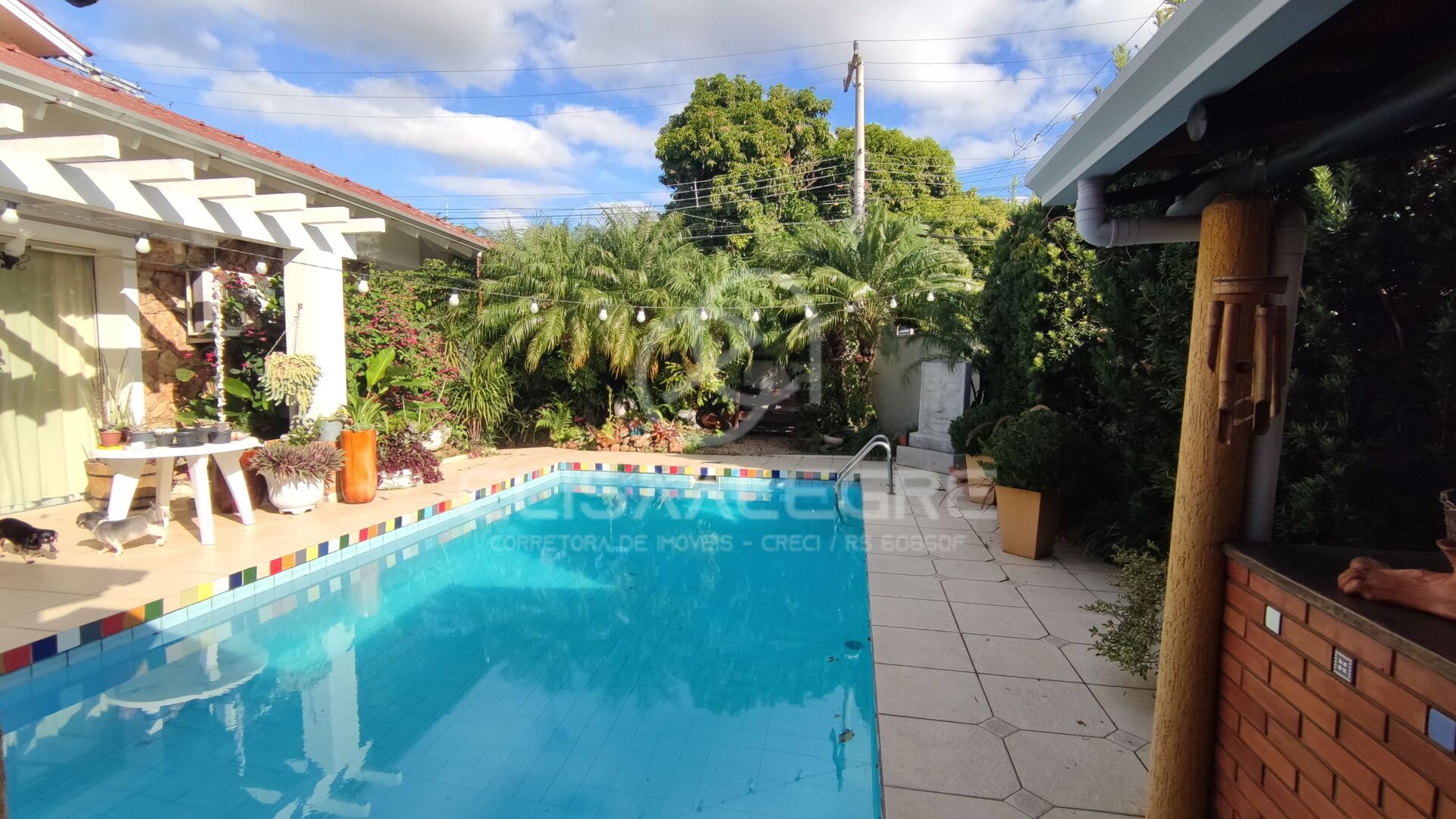 Casa à venda com 2 quartos, 250m² - Foto 8