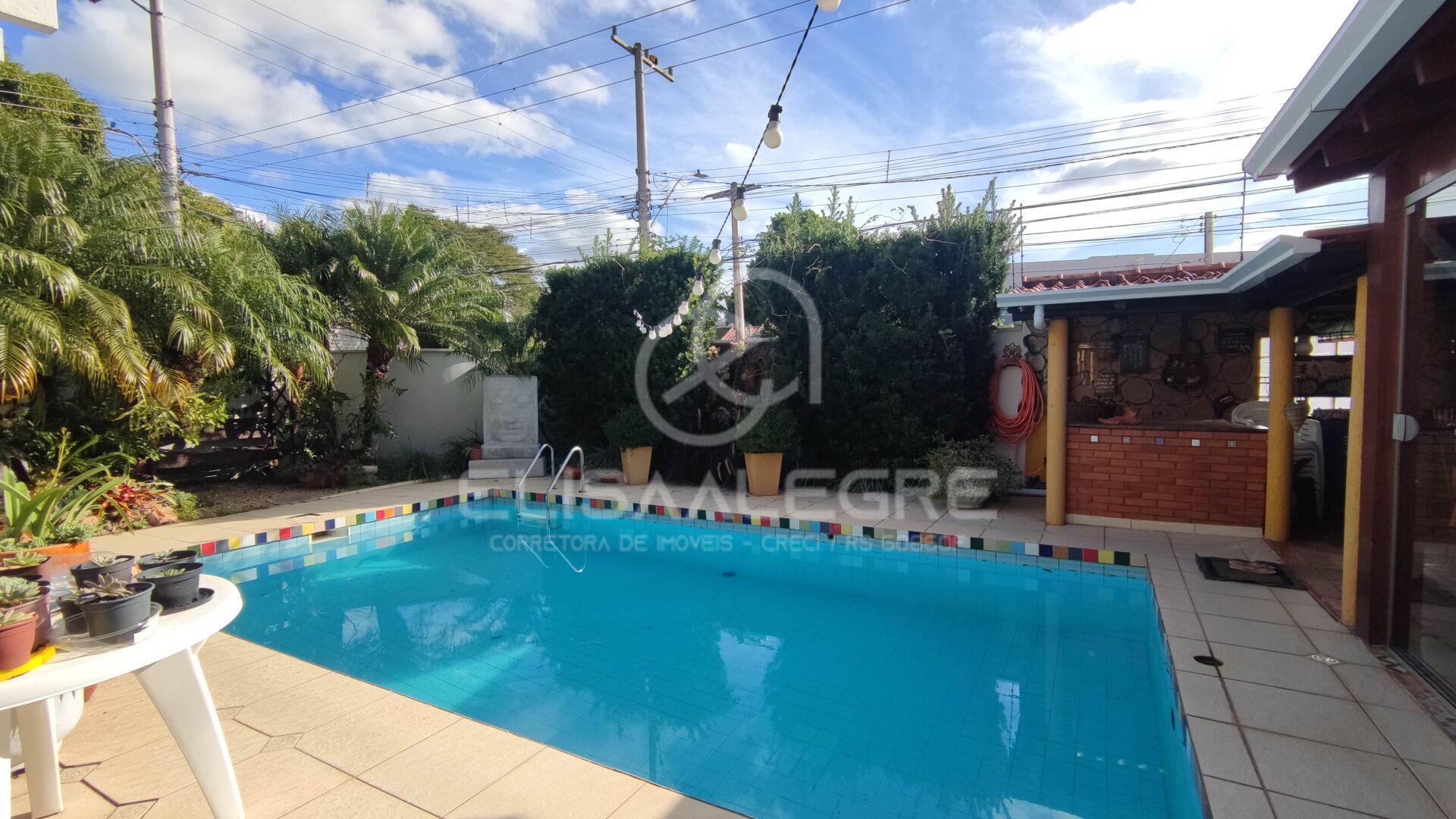 Casa à venda com 2 quartos, 250m² - Foto 3