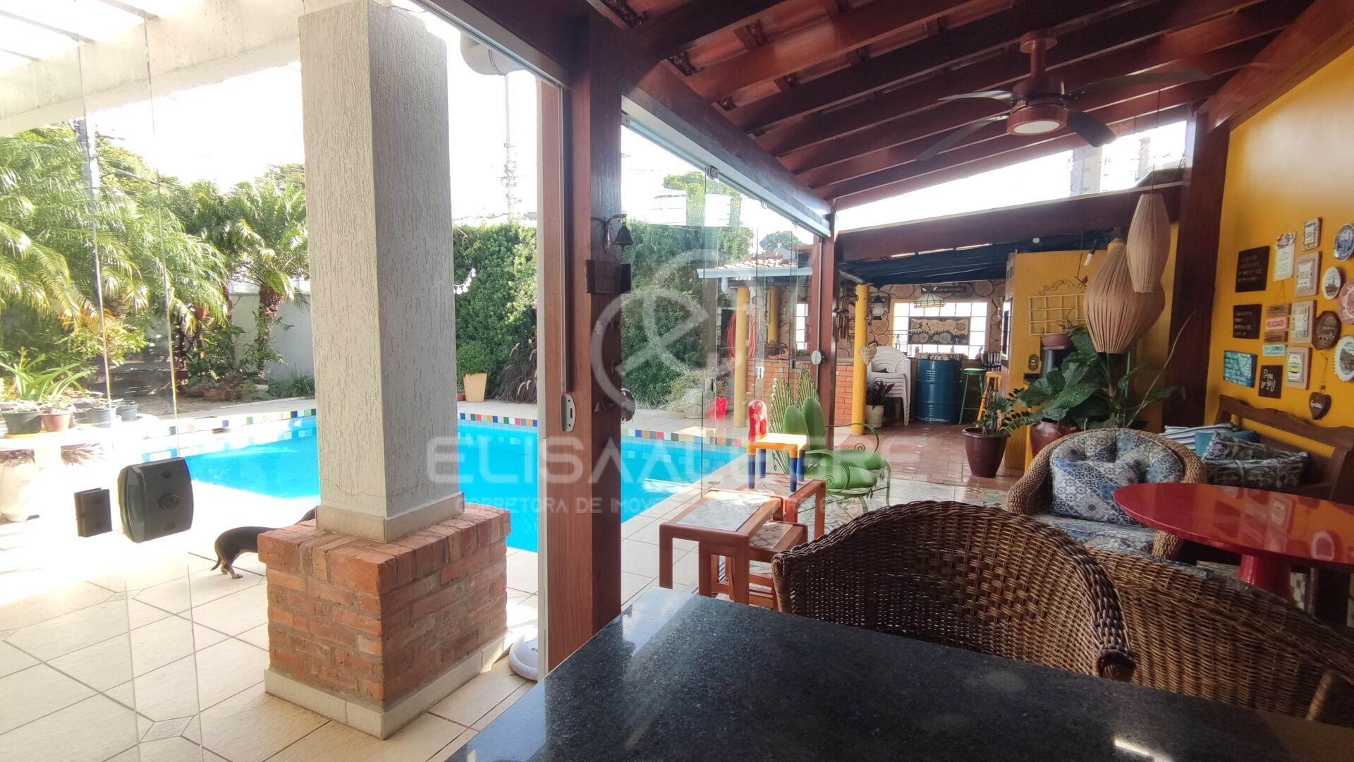 Casa à venda com 2 quartos, 250m² - Foto 9