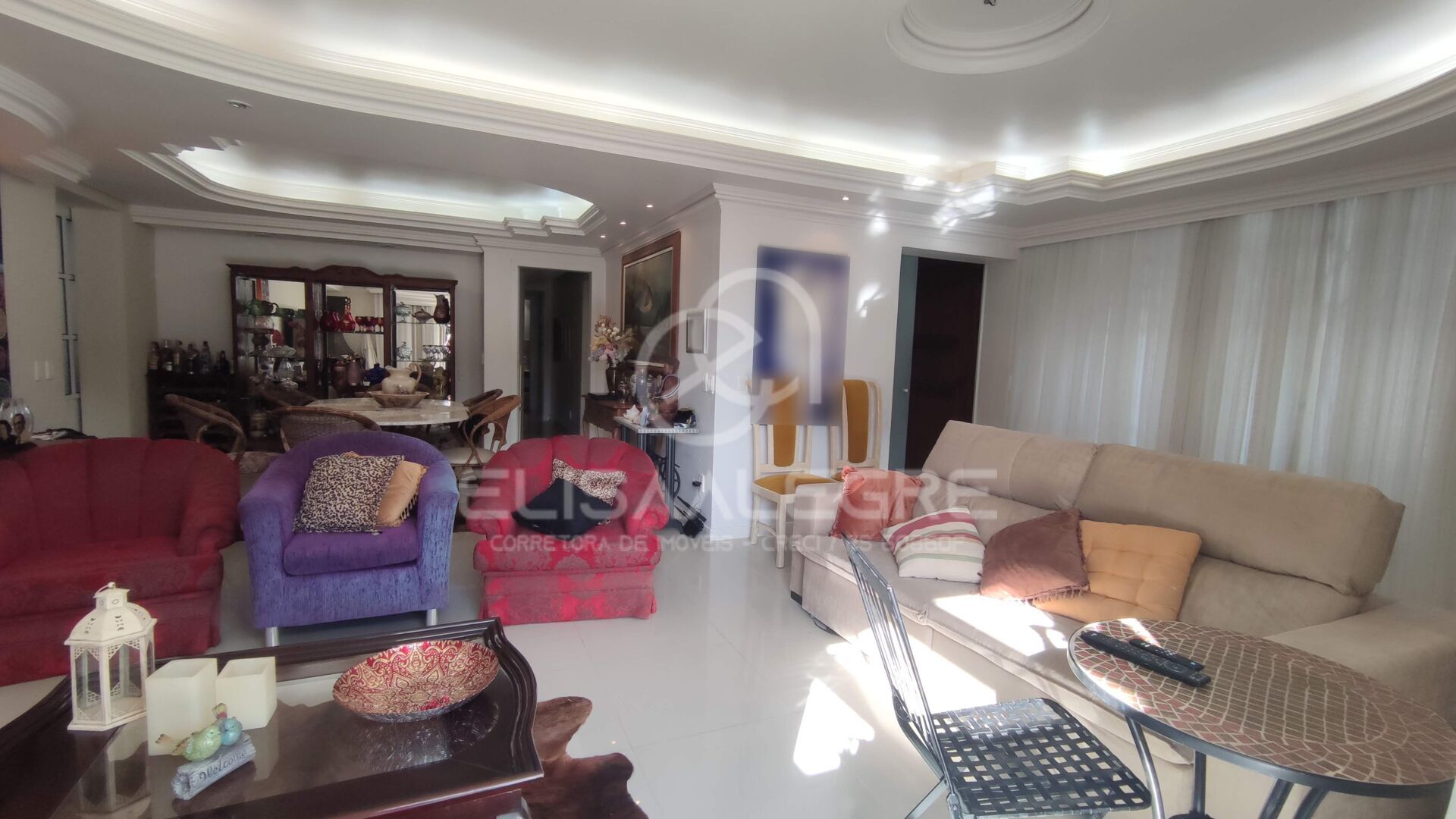 Casa à venda com 2 quartos, 250m² - Foto 2