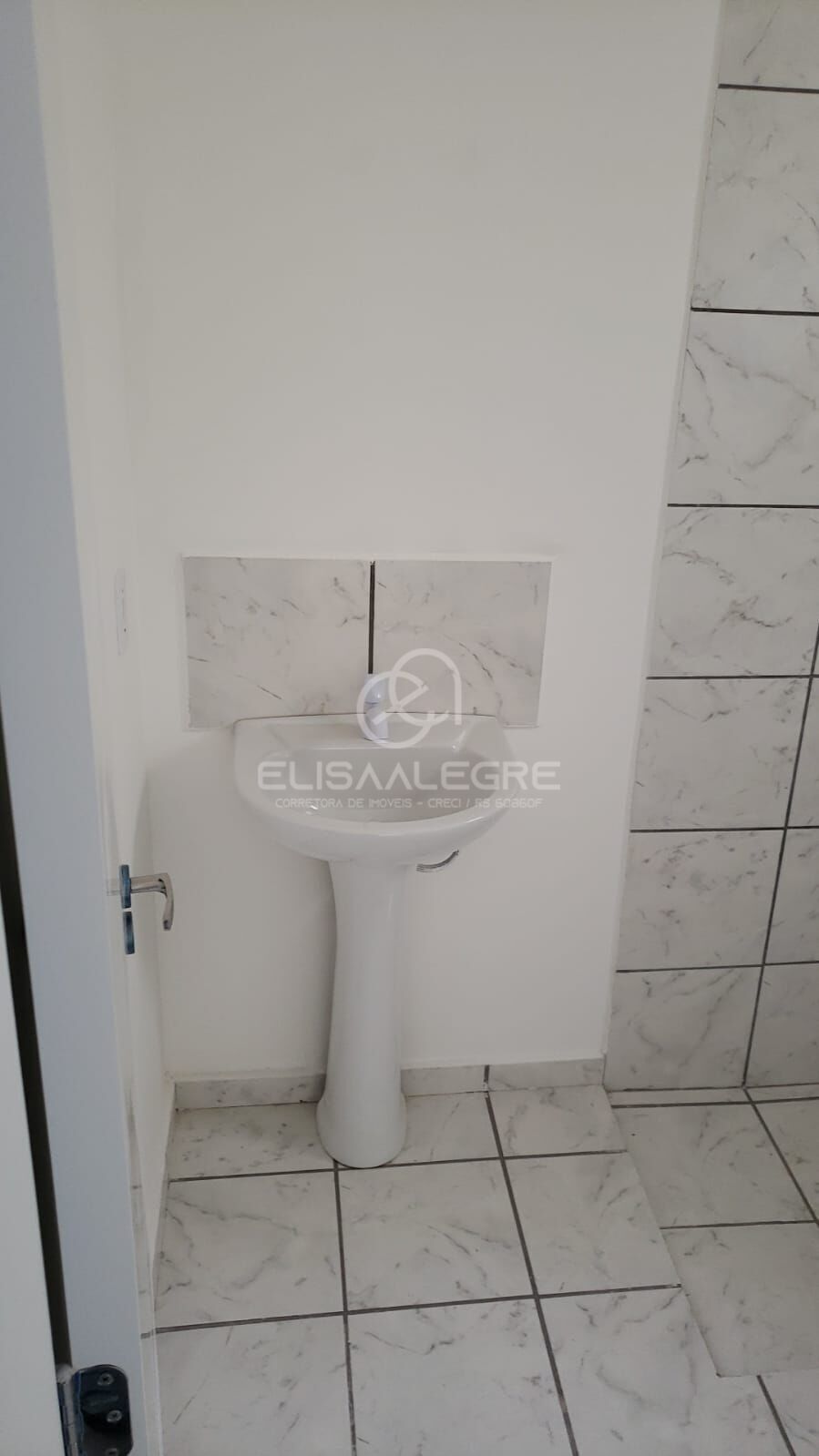 Apartamento à venda com 2 quartos, 43m² - Foto 3