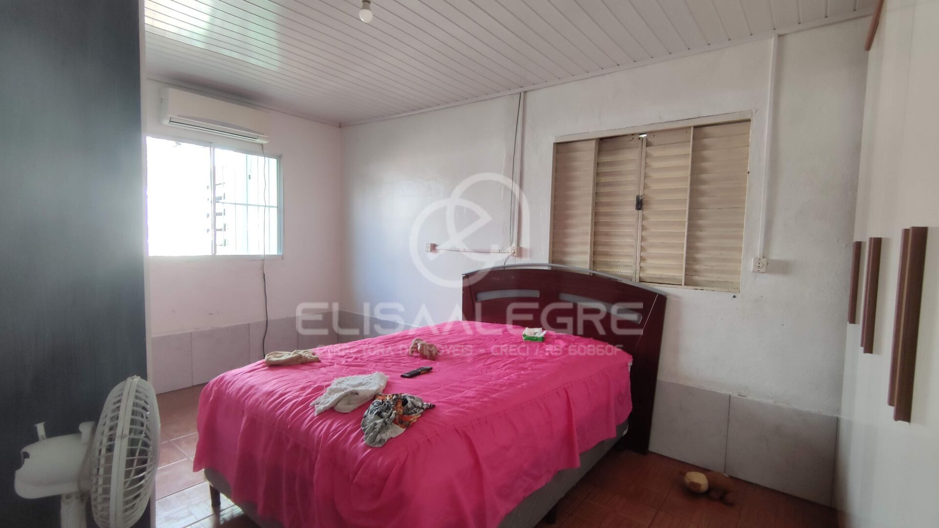 Casa à venda com 3 quartos, 110m² - Foto 11