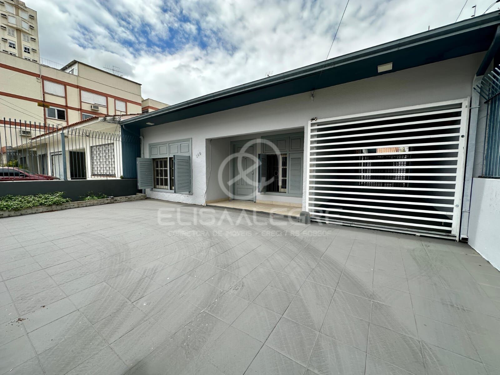 Casa, 3 quartos, 219 m² - Foto 1