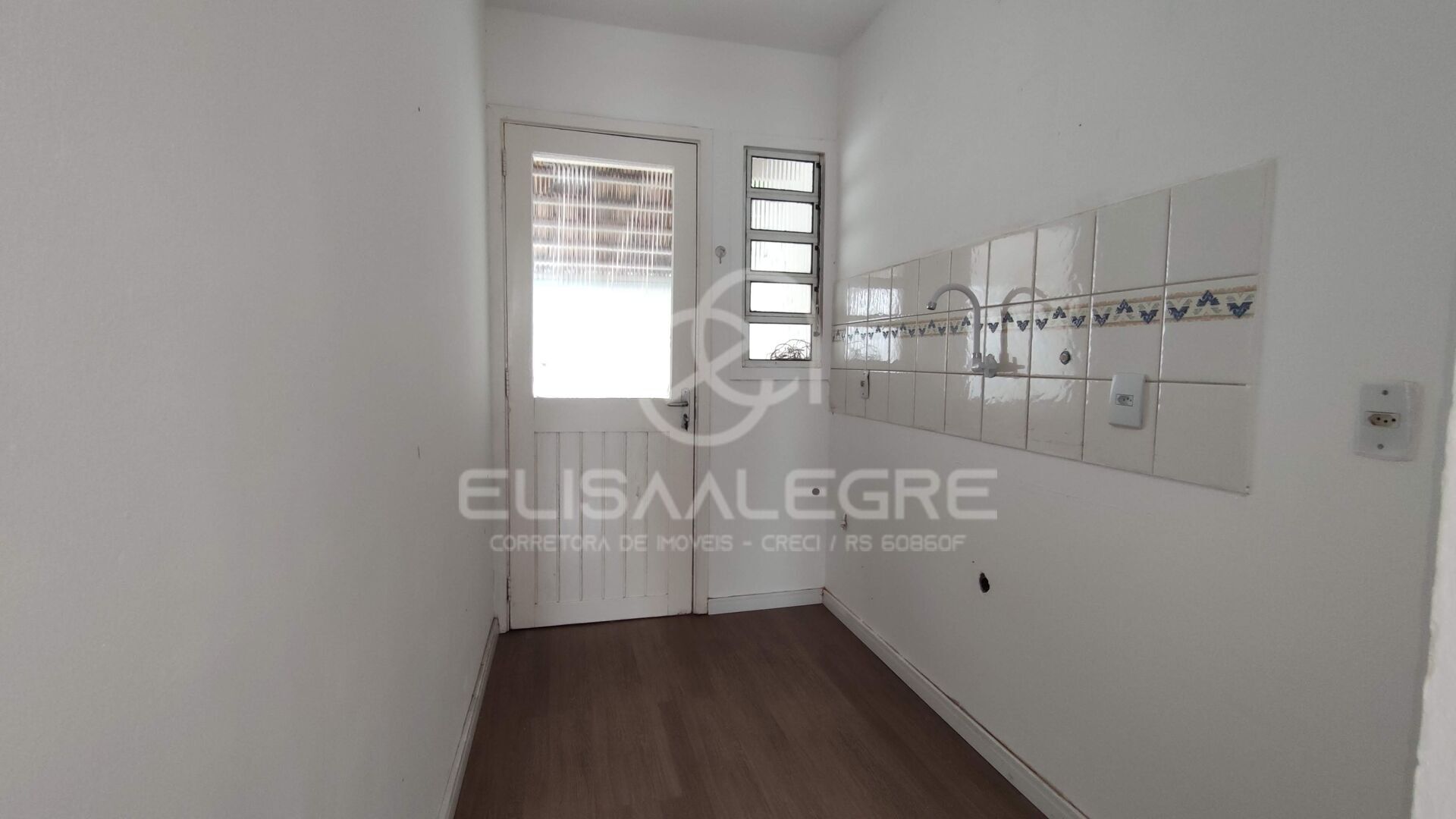 Casa de Condomínio à venda com 2 quartos, 76m² - Foto 2