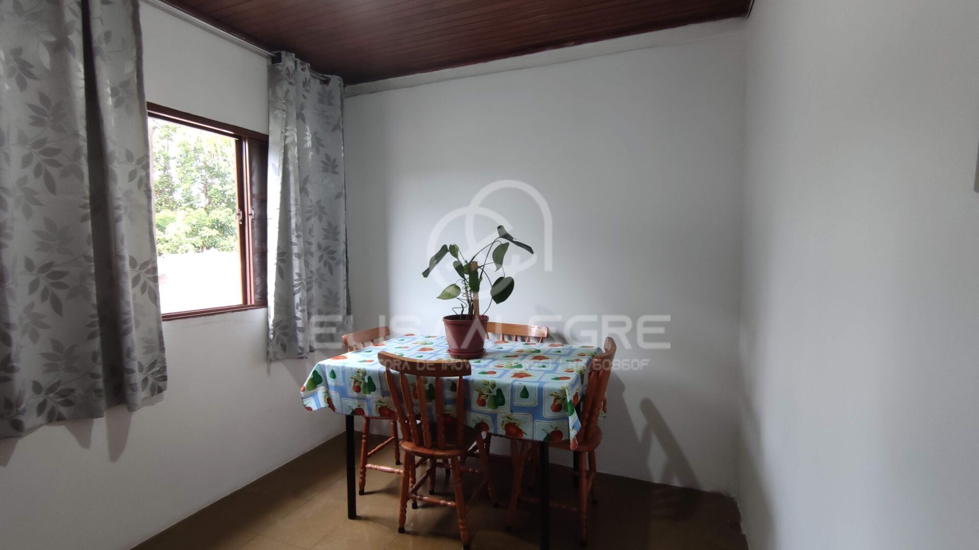 Casa à venda com 3 quartos, 89m² - Foto 8