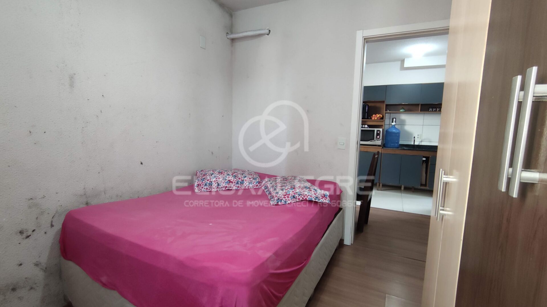 Apartamento à venda com 2 quartos, 42m² - Foto 12