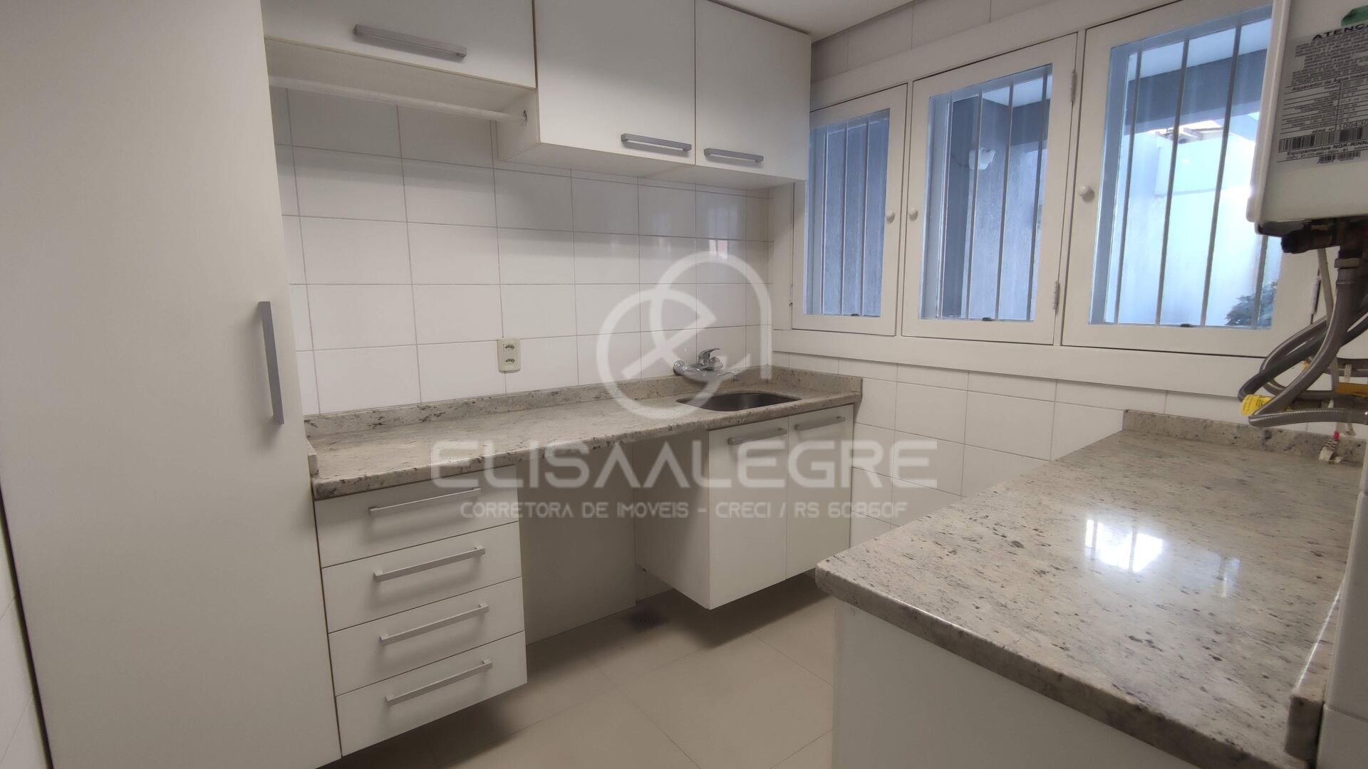 Casa à venda com 3 quartos, 267m² - Foto 15