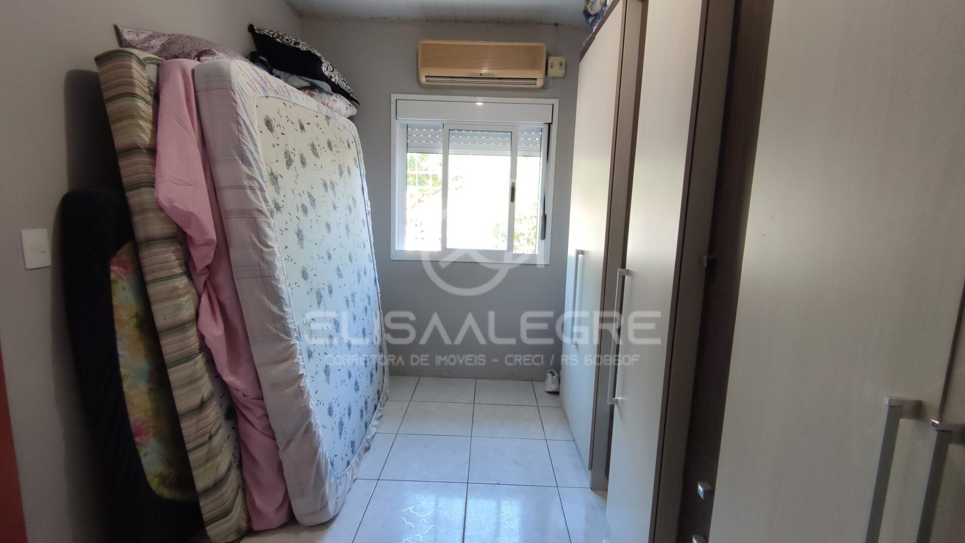 Casa à venda com 3 quartos, 60m² - Foto 6