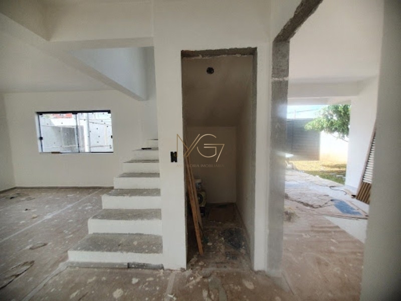 Sobrado à venda com 3 quartos, 208m² - Foto 3