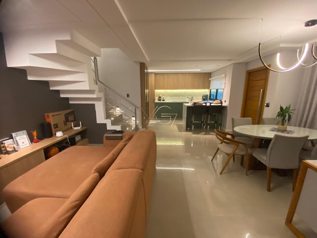 Sobrado, 3 quartos, 169 m² - Foto 1