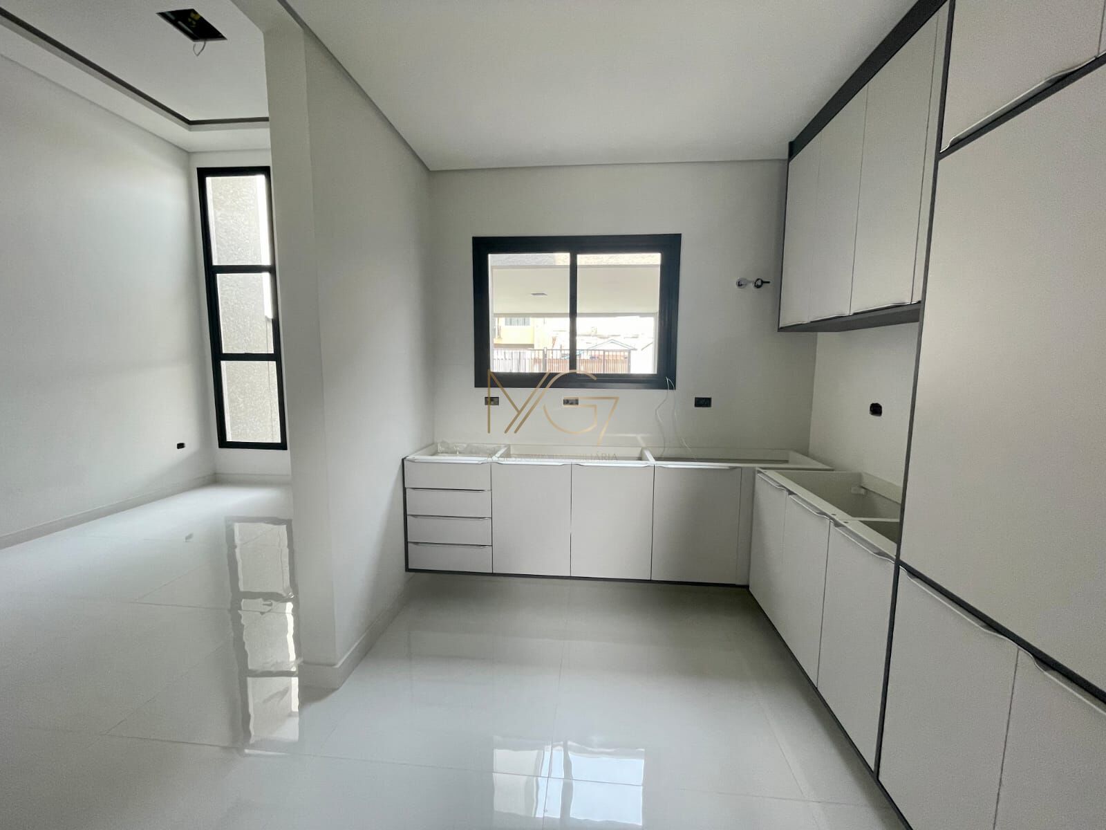 Casa à venda com 3 quartos, 108m² - Foto 5