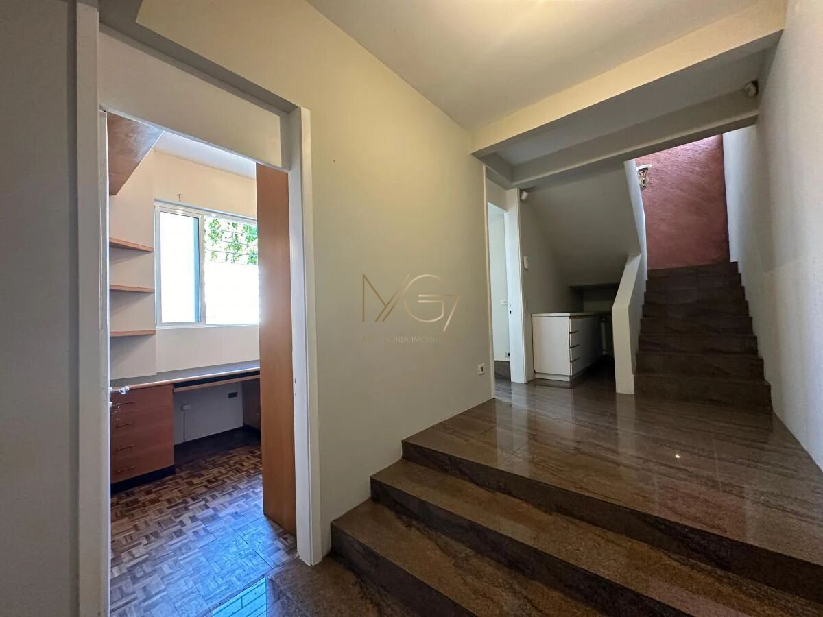Casa à venda com 3 quartos, 278m² - Foto 23