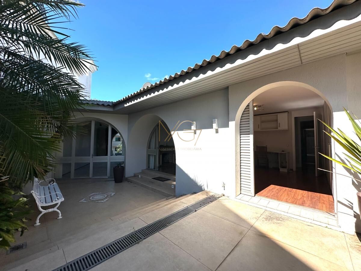 Casa à venda com 3 quartos, 278m² - Foto 11