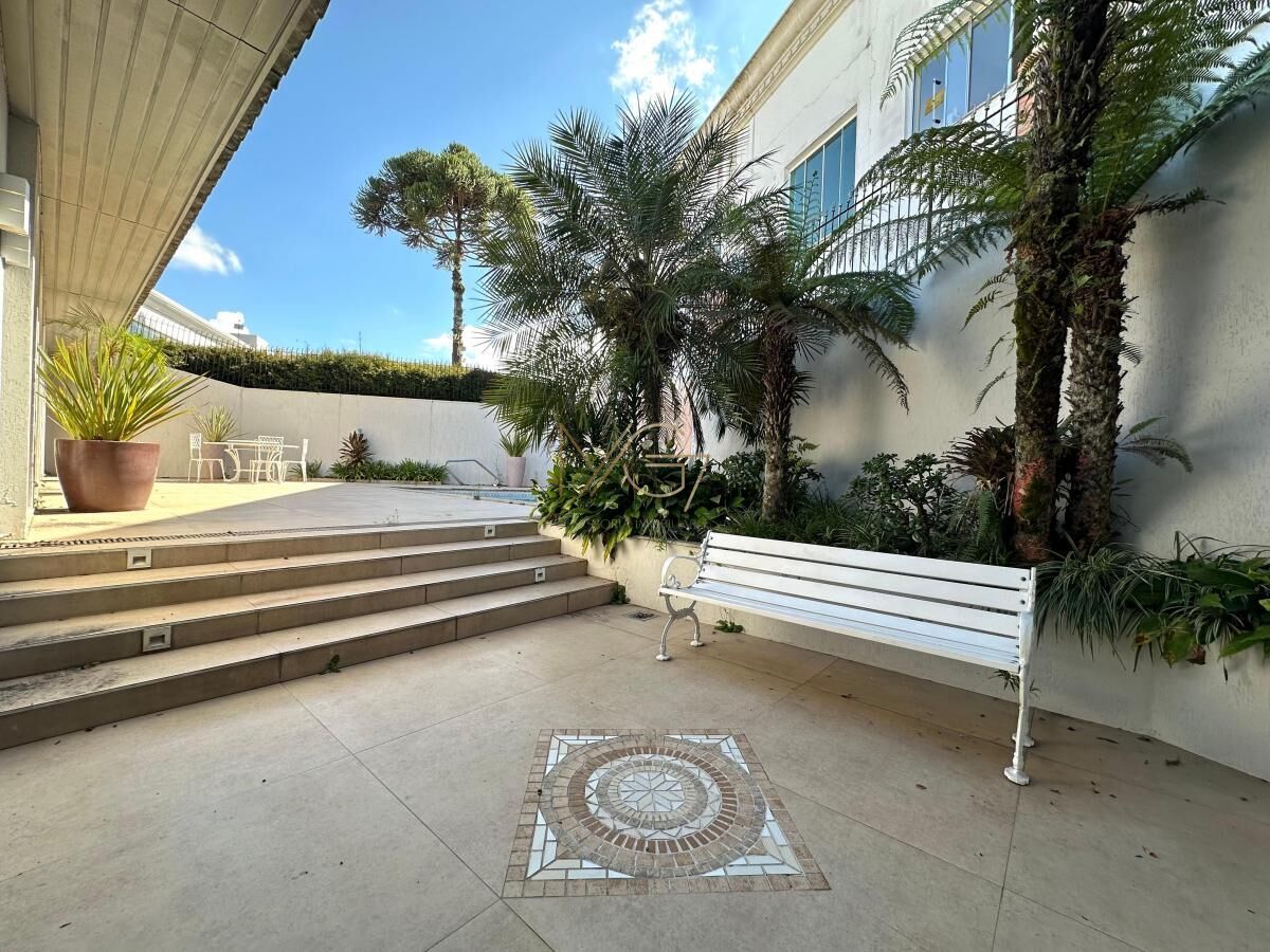 Casa à venda com 3 quartos, 278m² - Foto 3