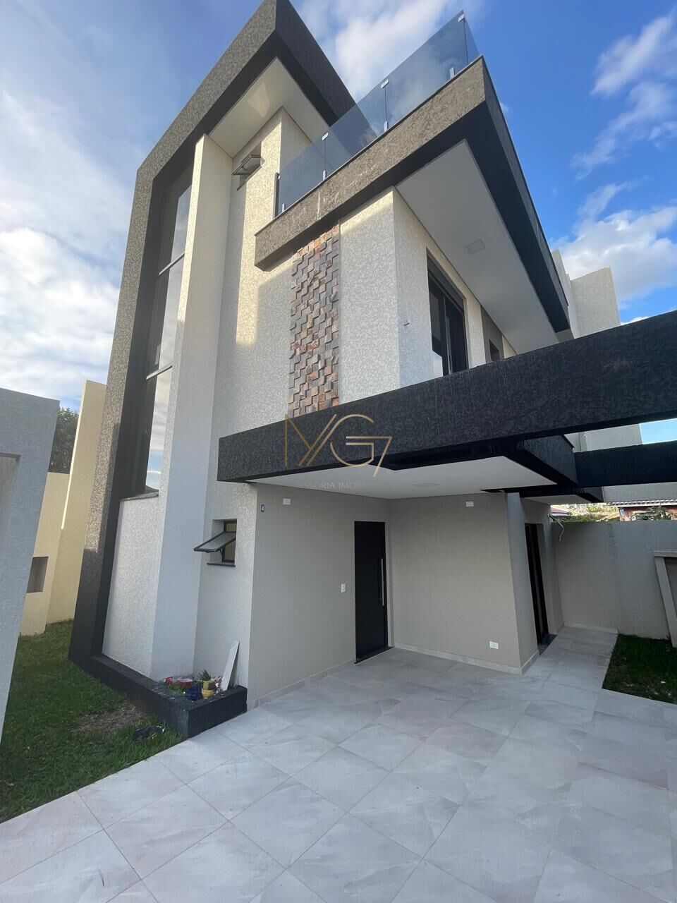 Sobrado à venda com 3 quartos, 152m² - Foto 1