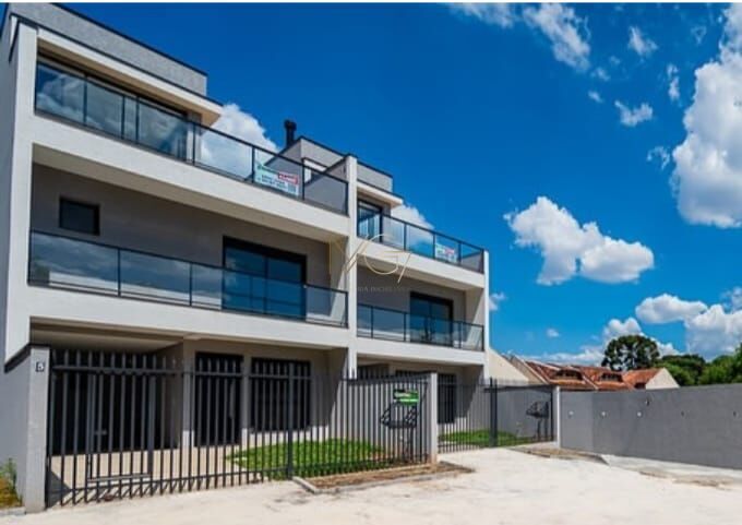 Casa à venda com 3 quartos, 160m² - Foto 1