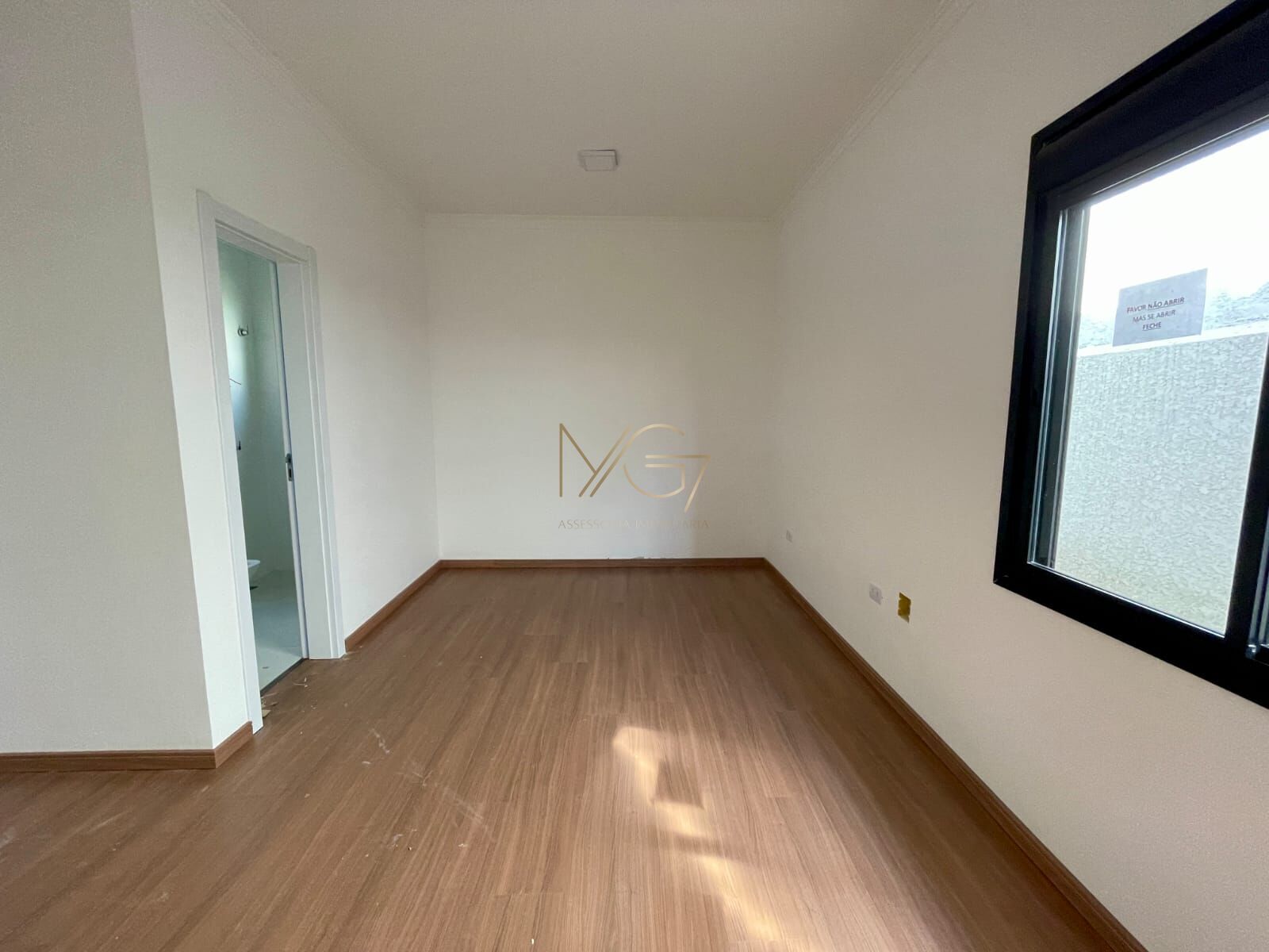 Casa à venda com 3 quartos, 101m² - Foto 14