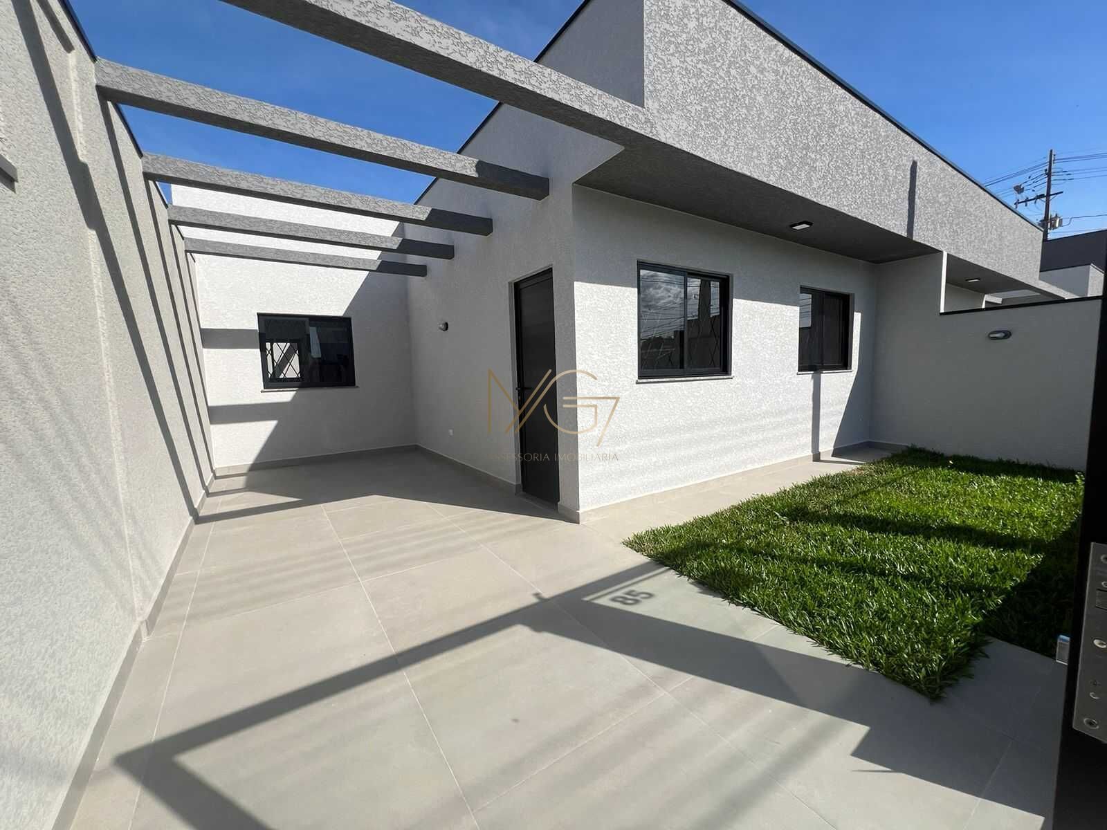 Casa à venda com 3 quartos, 91m² - Foto 1