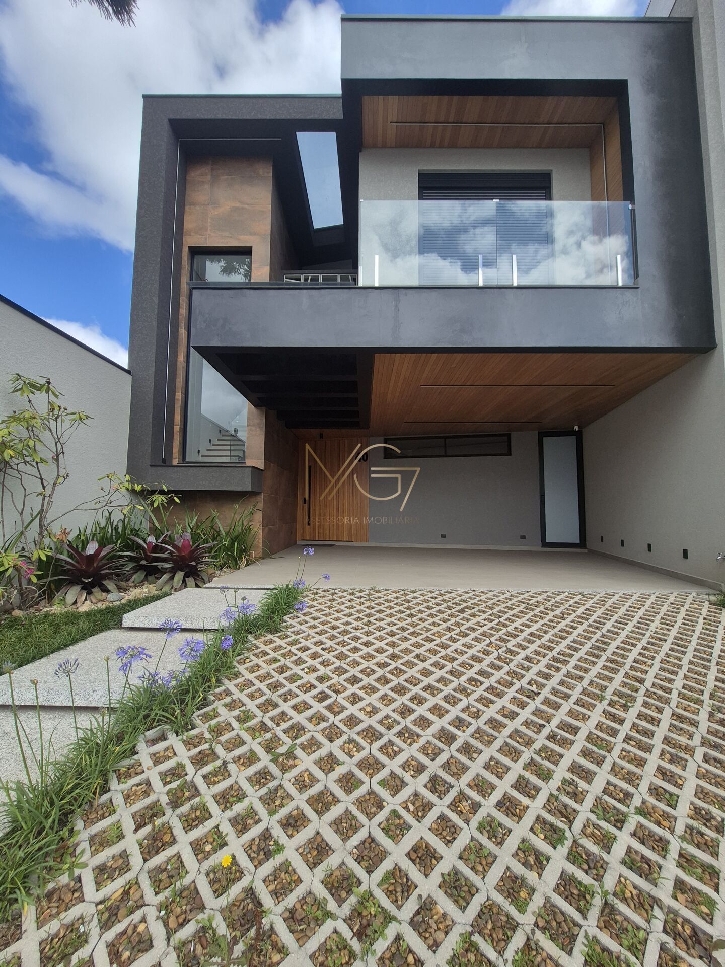 Sobrado, 4 quartos, 277 m² - Foto 1