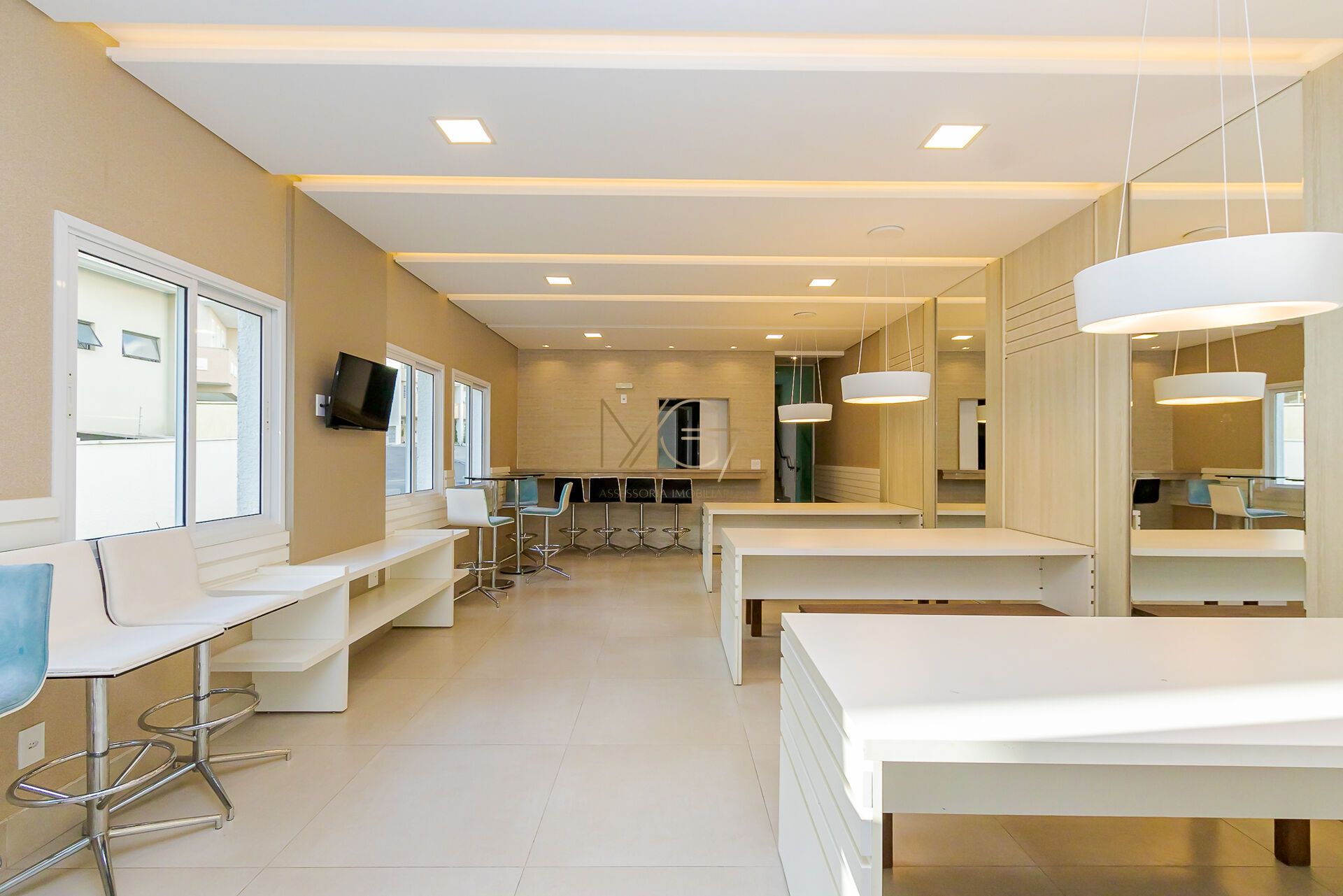 Casa à venda com 4 quartos, 200m² - Foto 5
