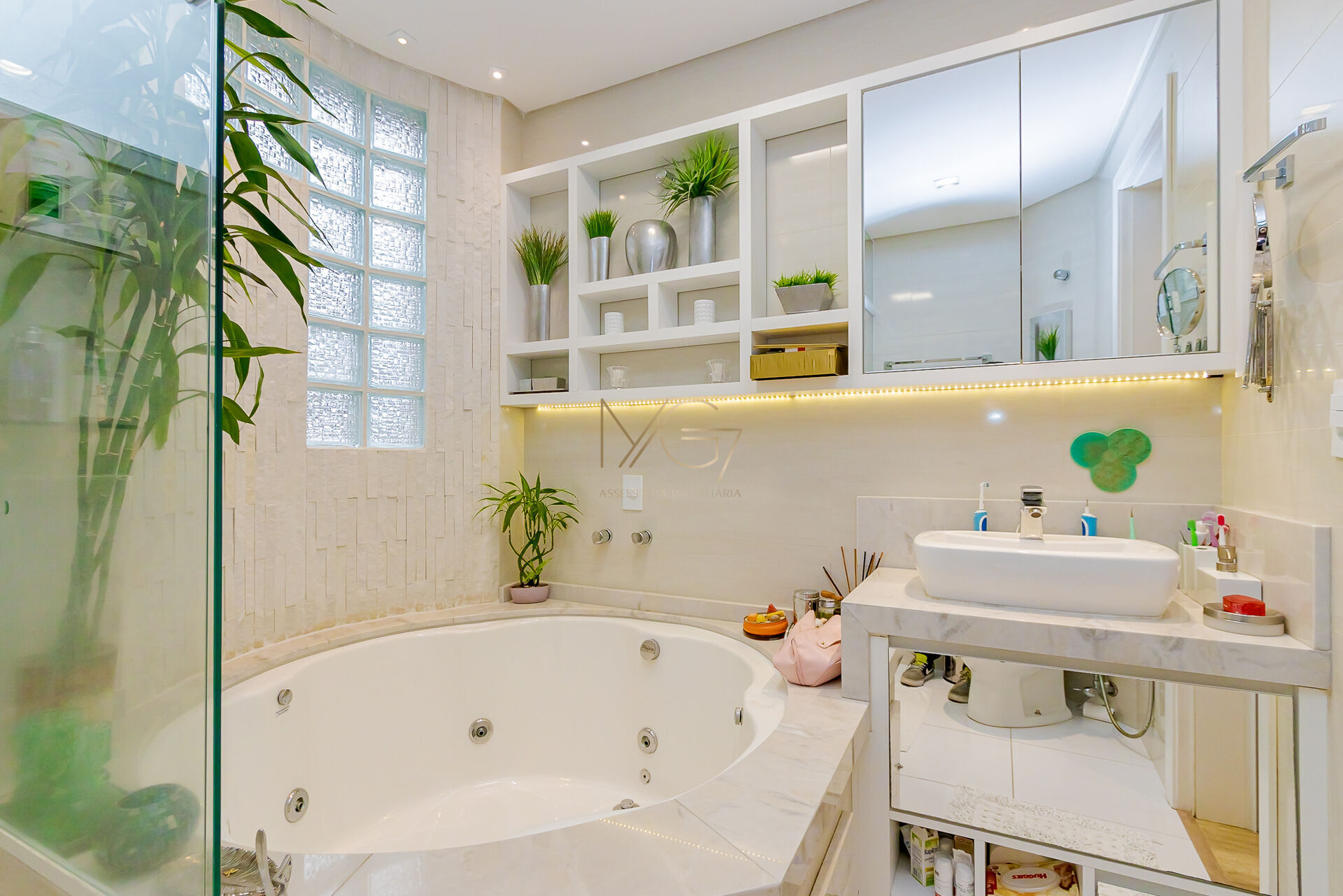 Casa à venda com 4 quartos, 200m² - Foto 36