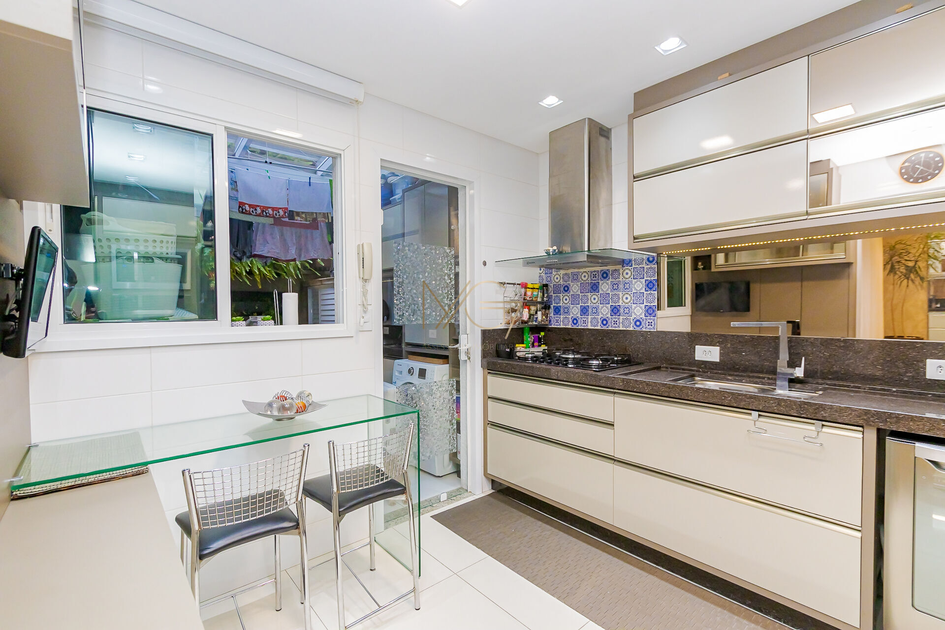 Casa à venda com 4 quartos, 200m² - Foto 16